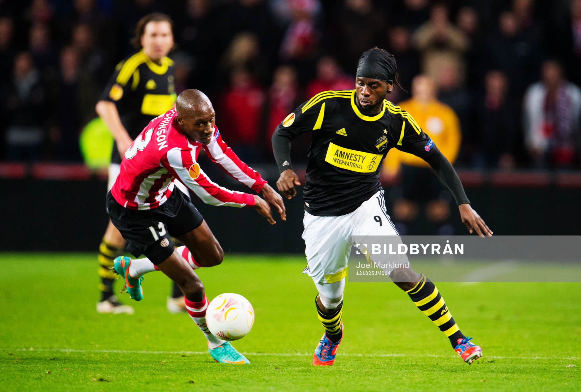 Atiba Hutchinson, PSV, och Martin Kayongo-Mutumba, AIK