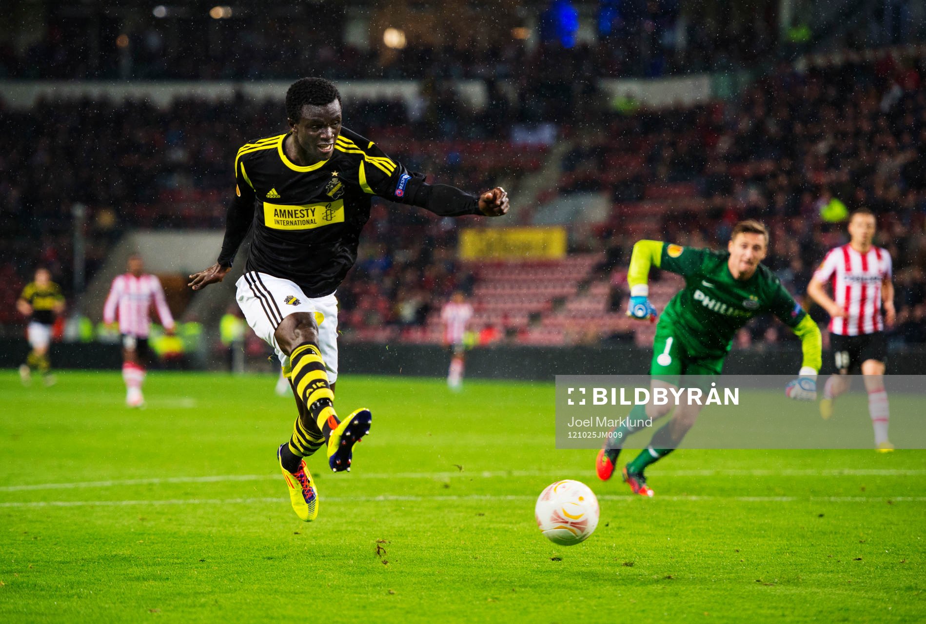 Kwame Amponsah Karikari, AIK, skjuter in 0-1