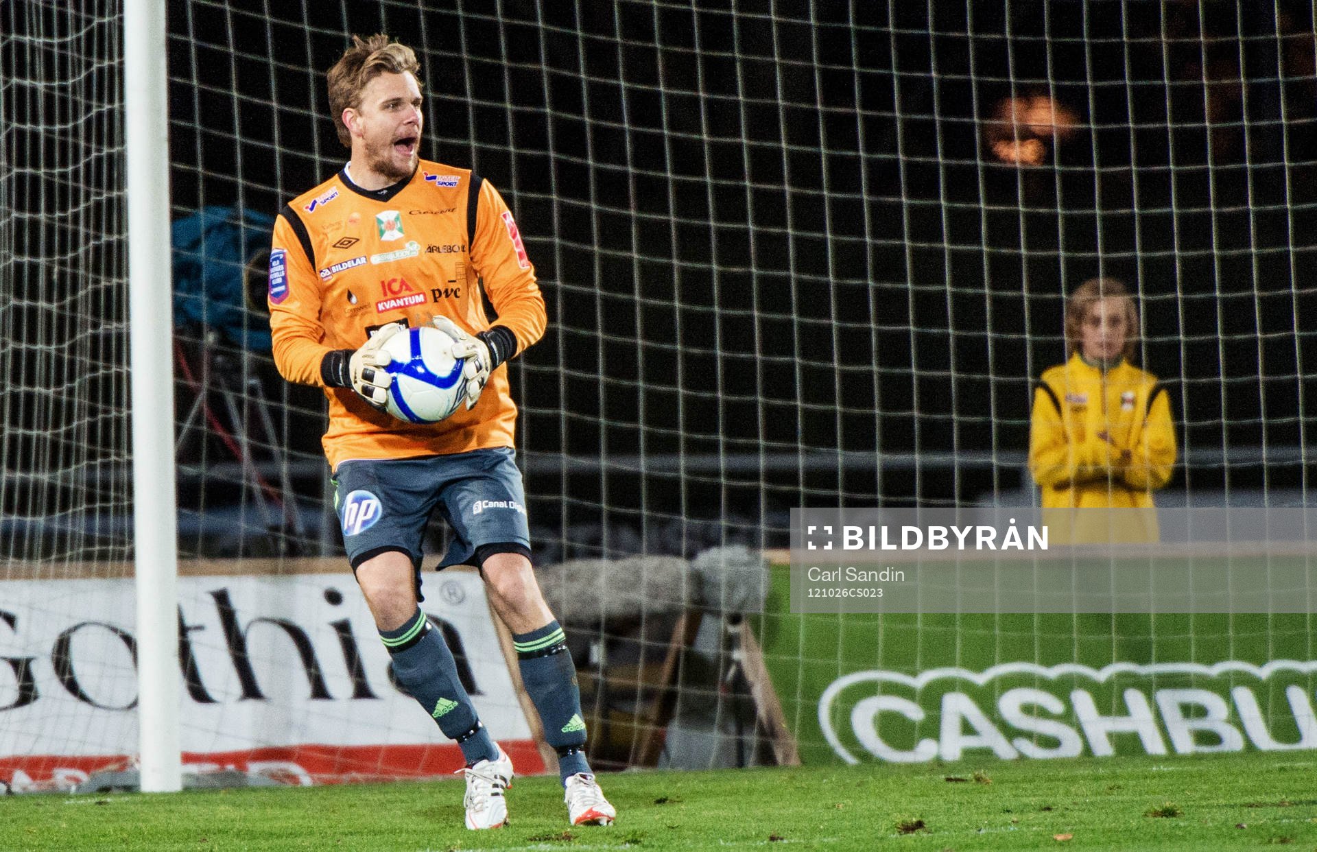 Niklas Westberg, målvakt, Brommapojkarna, skriker till