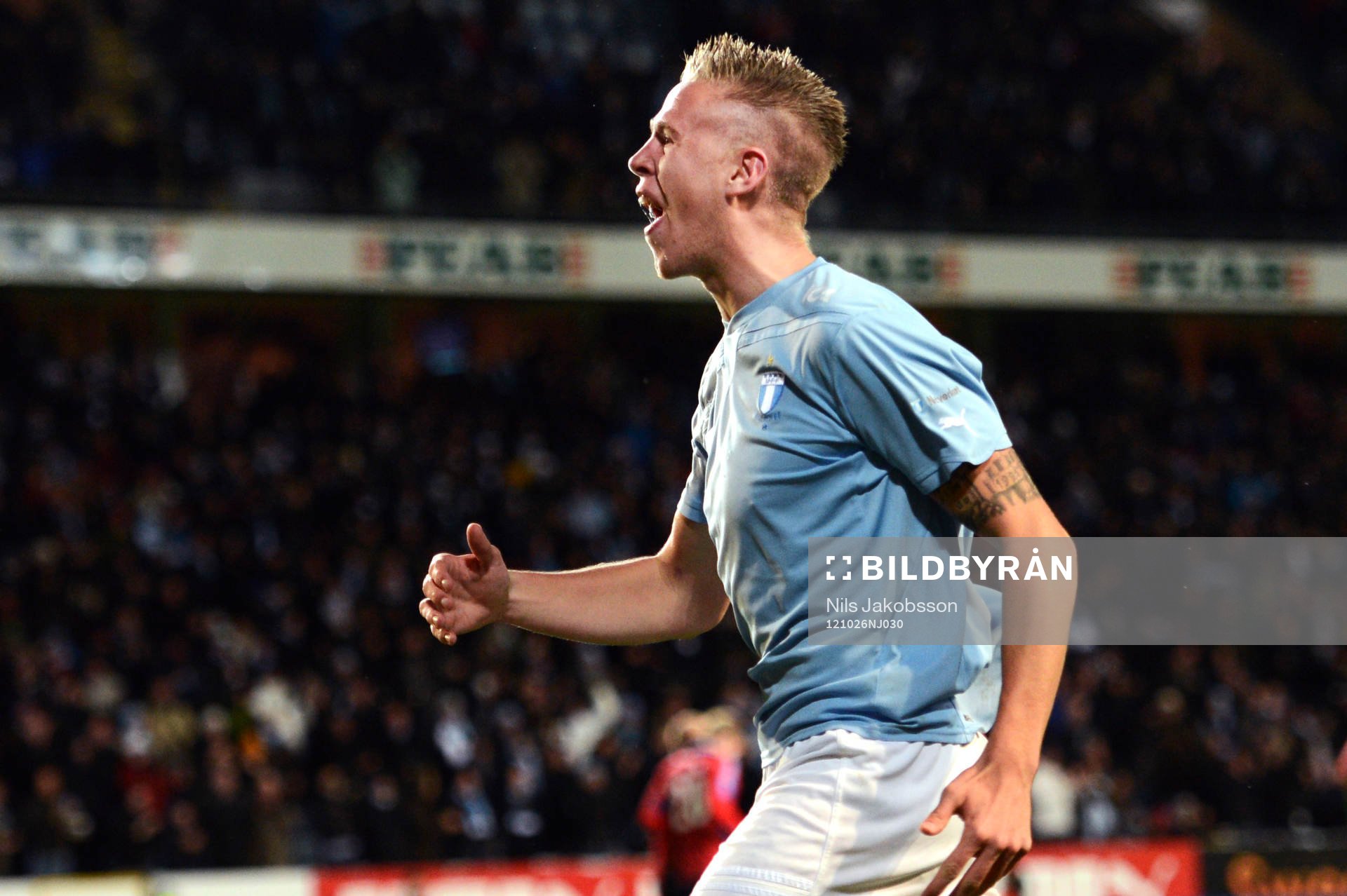 Malmös Pontus Jansson firar 3-1