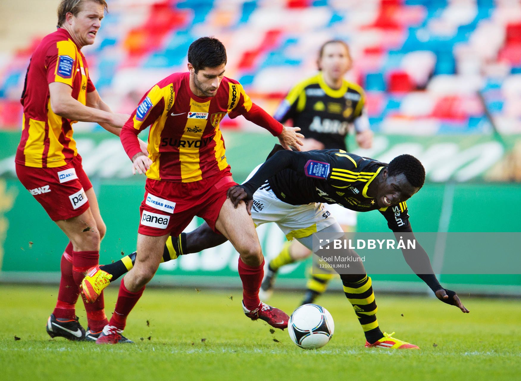 Rabi Elia, Syrianska, och Kwame Amponsah Karikari, AIK