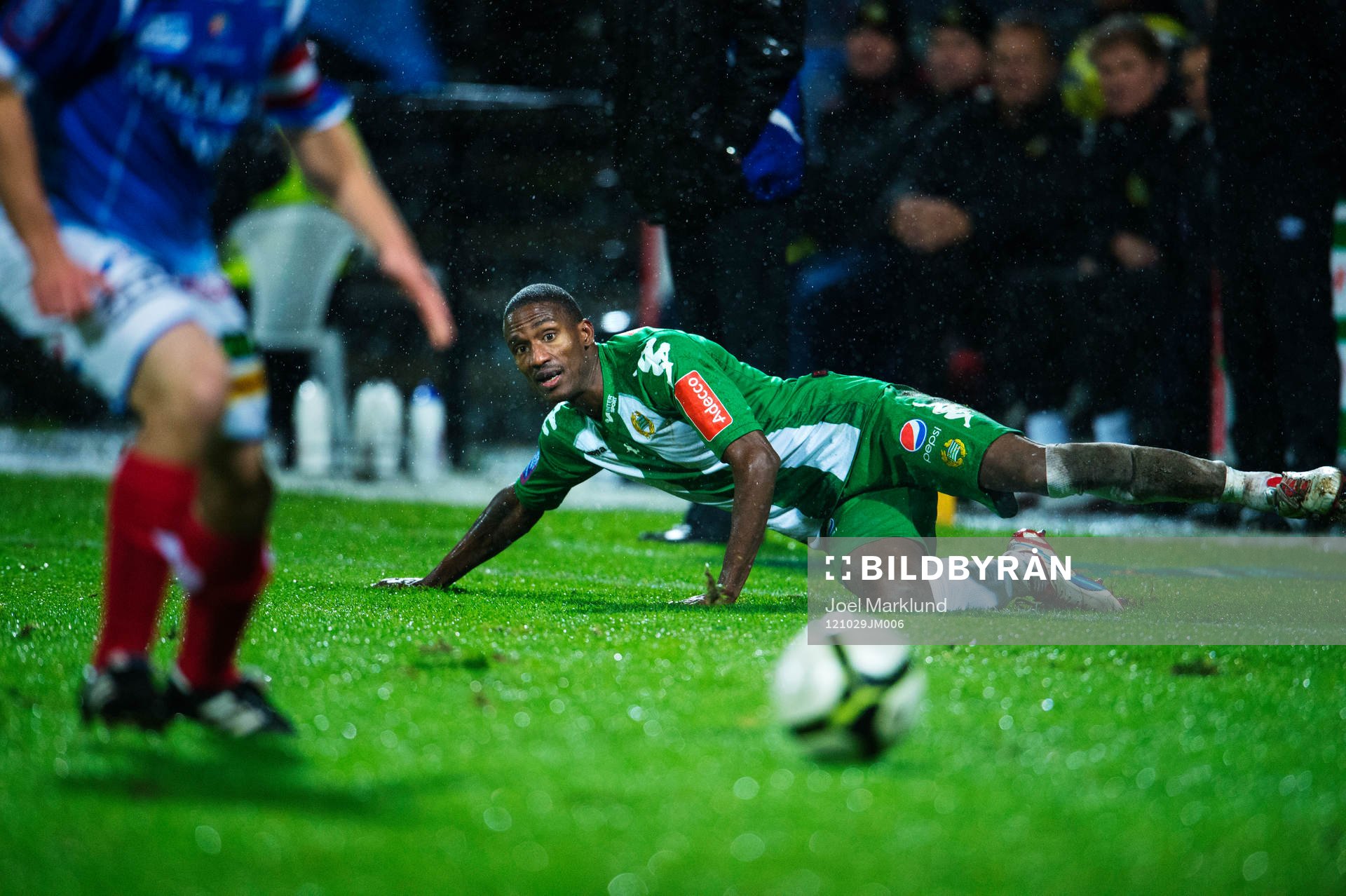 jose Monteiro, Hammarby, halkar på gräset