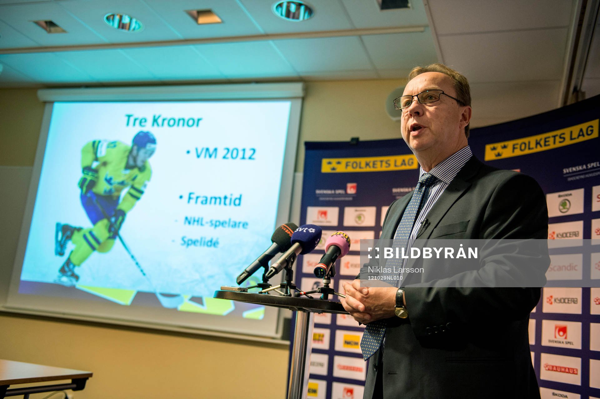 Pär Mårts, Sveriges Förbundskapten  presenterar truppen