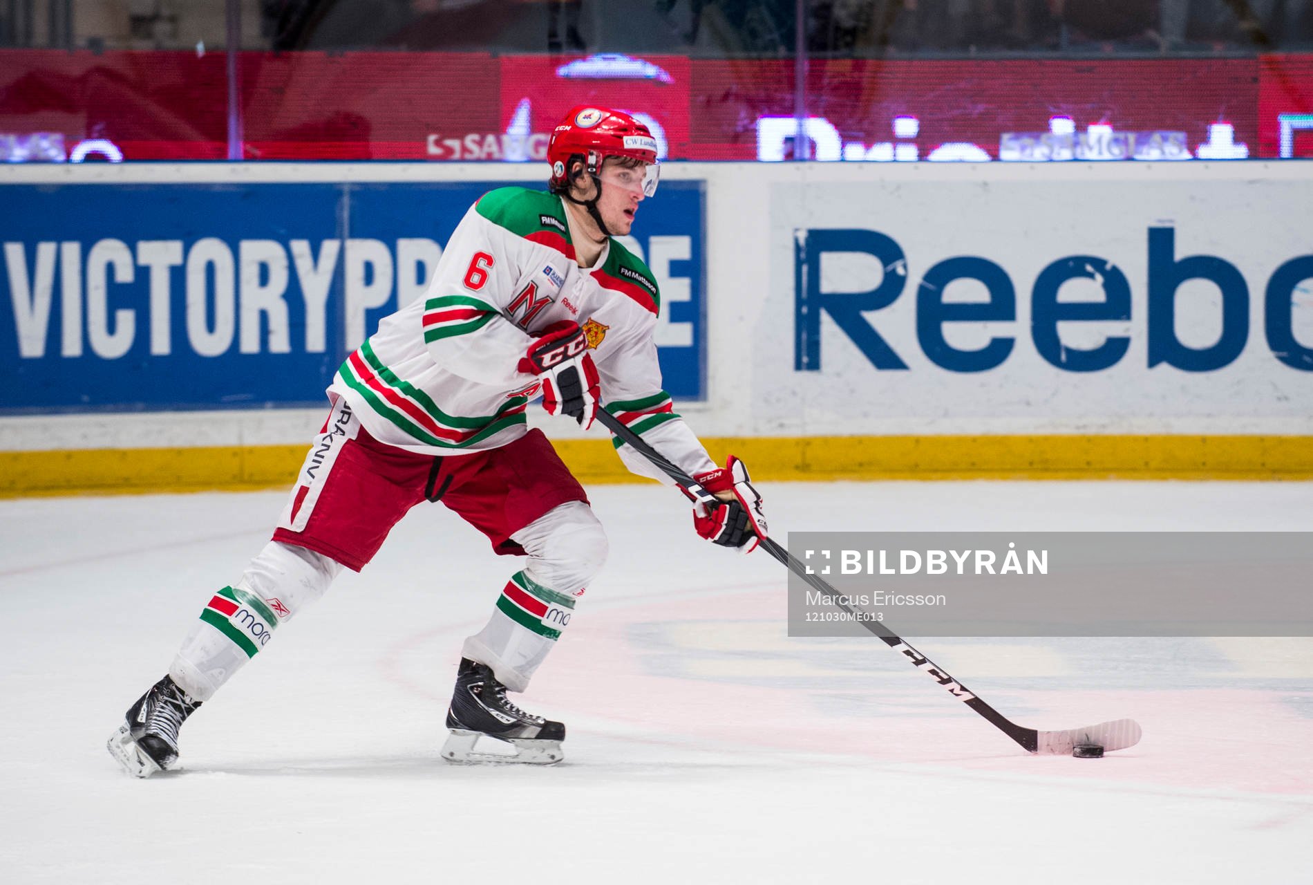 Mikael Vikstrand, Mora