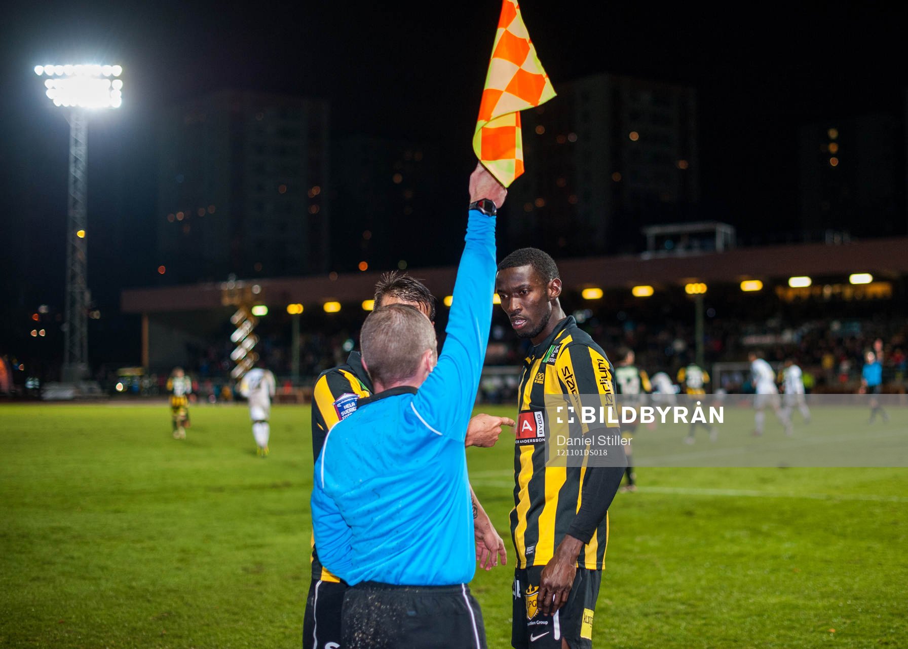 Dioh Williams, Häcken, blir avblåst för offside när han