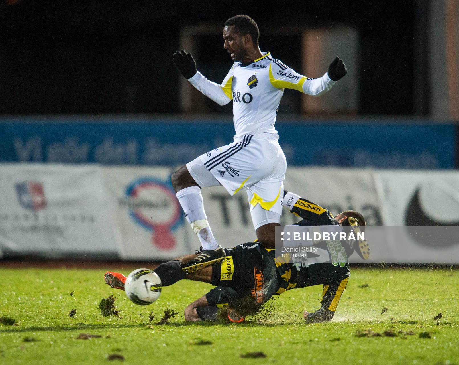 Henok Goitom, AIK. Mohammed Ali Khan, Häcken