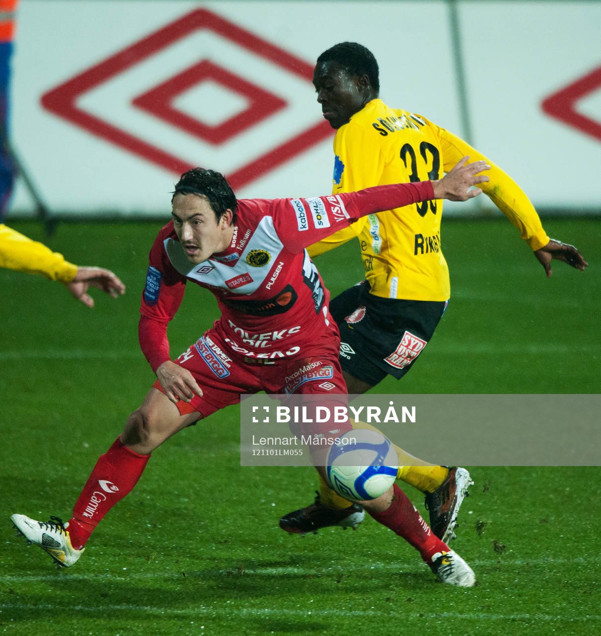 Fotboll, allsvenskan, Mjällby - Elfsborg: Gbenga Arokoya, Mjällby och Stefan Ishizaki, Elfsborg