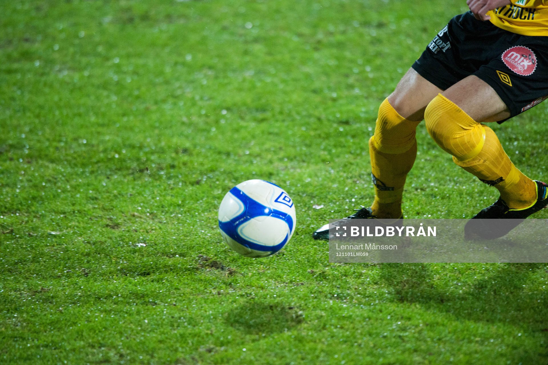Fot, fotboll, skugga, strumpor, fotbollsskor