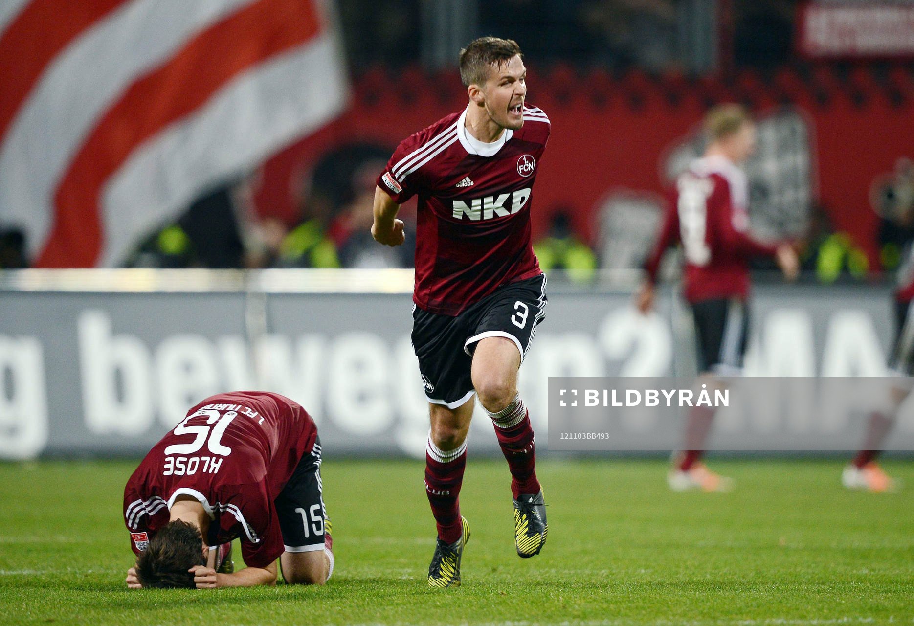 Jubel v.l. Timm Klose, Per Nilsson (Nuernberg)
