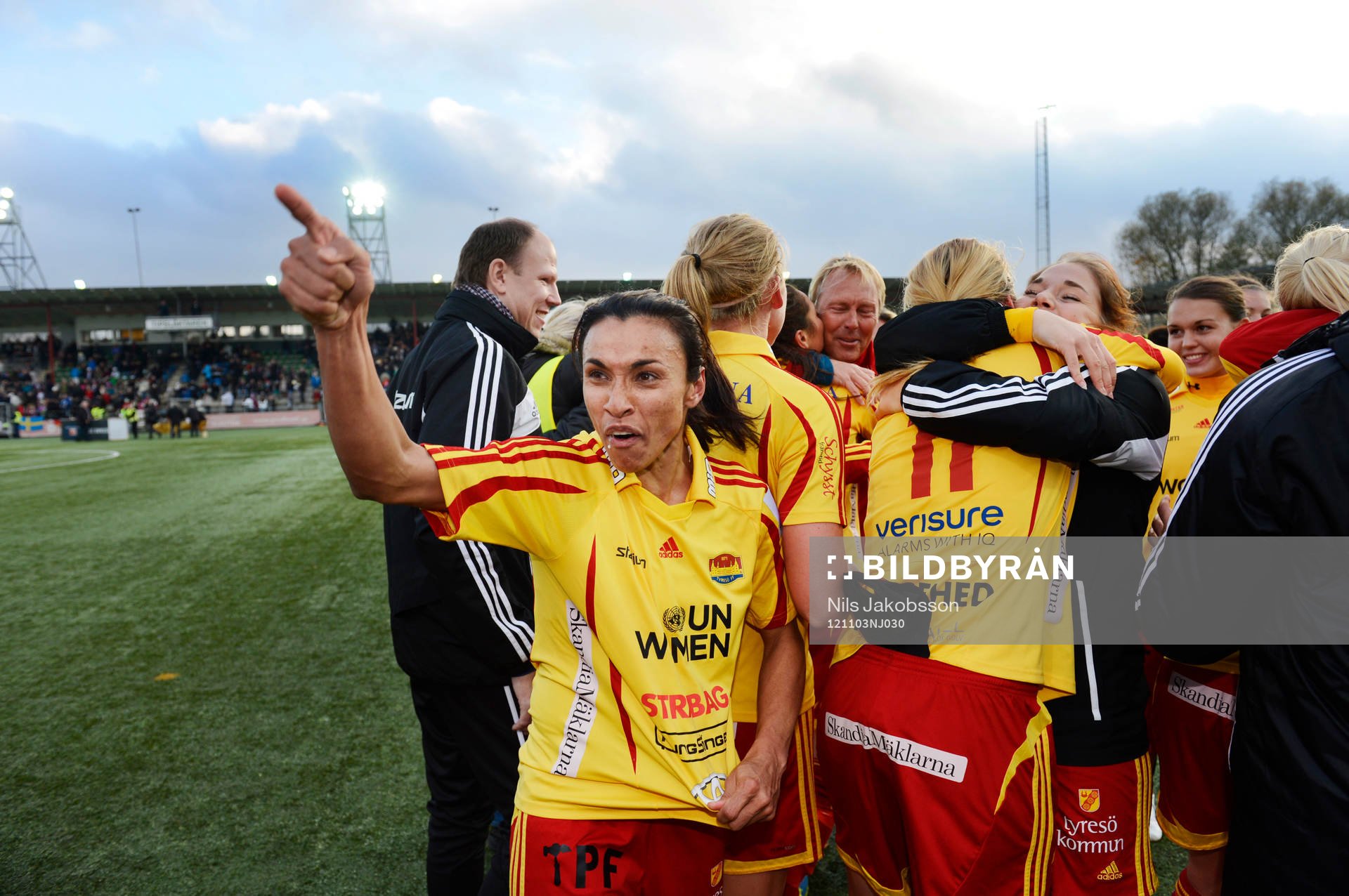  Marta Vieira da Silva jublar efter slutsignalen.
