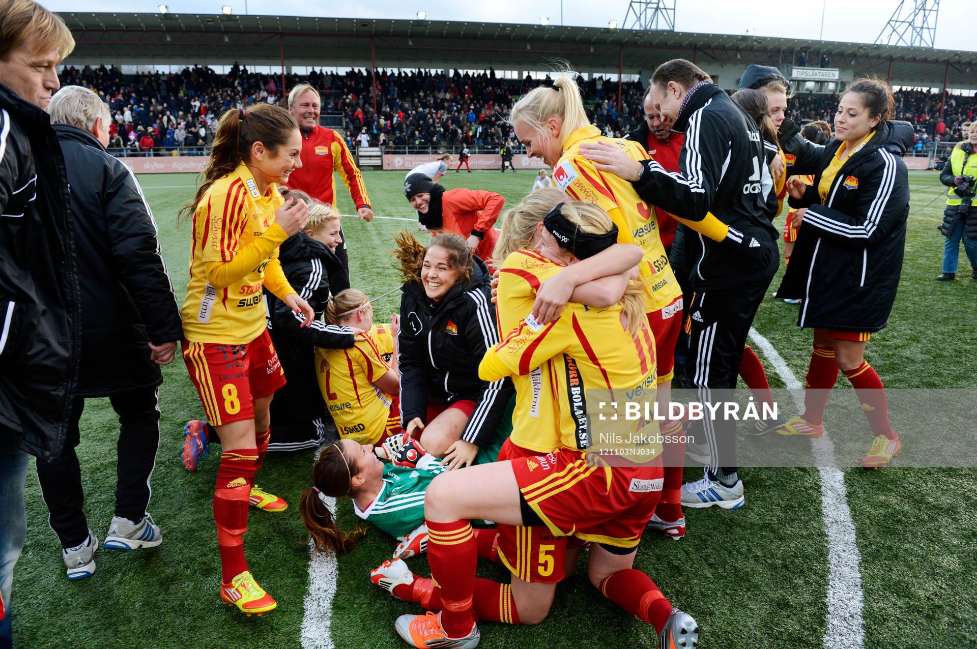 Marta Vieira da Silva jublar efter slutsignalen.