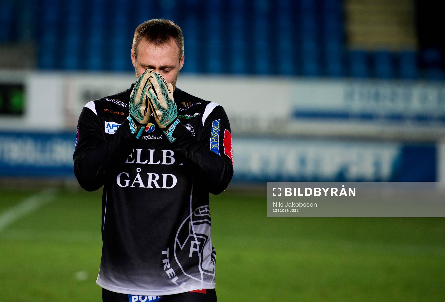 Fredrik Persson, målvakt Trelleborg gråter