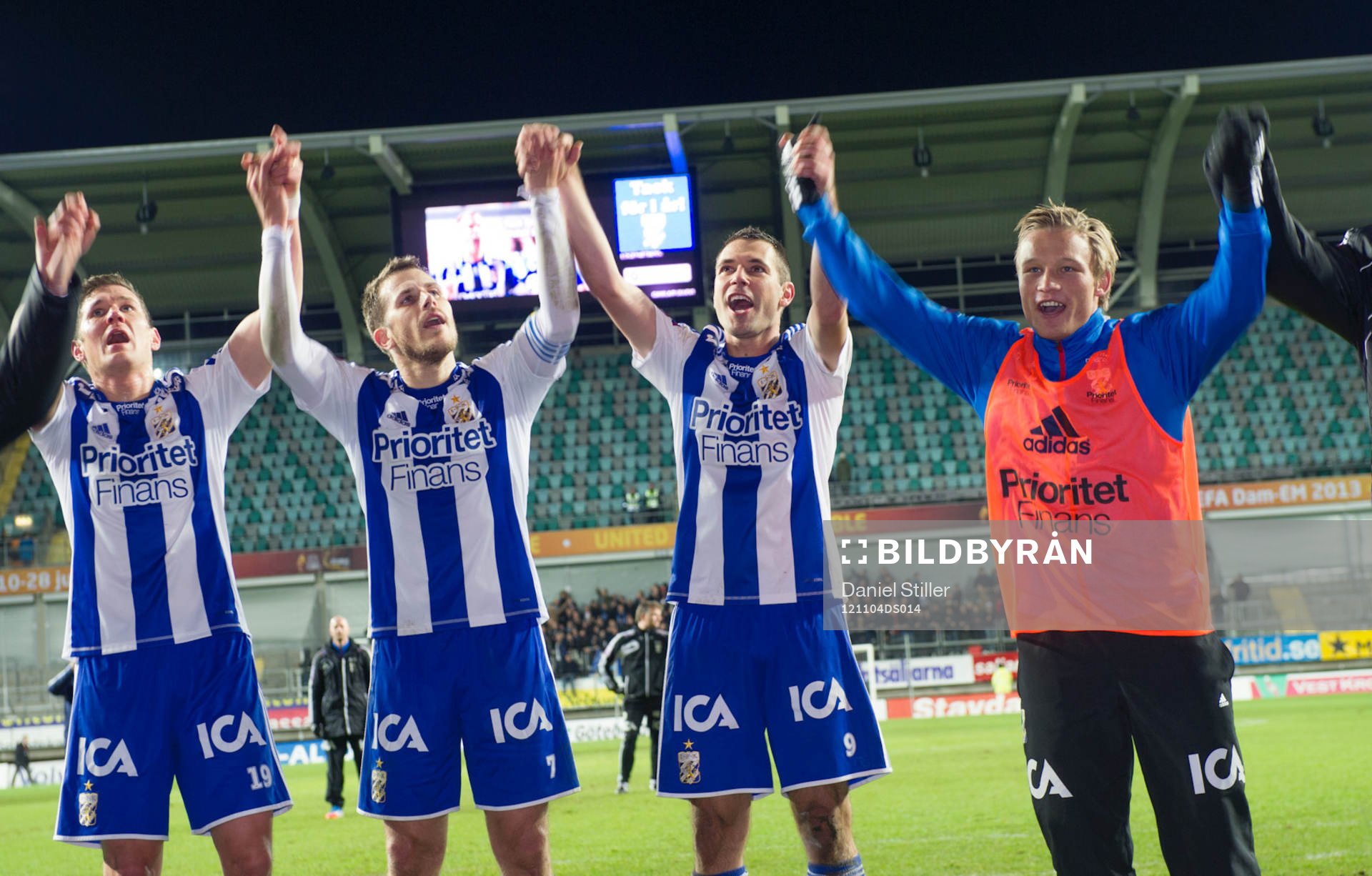 Stefan Selakovic, IFK Göteborg, tackar publiken