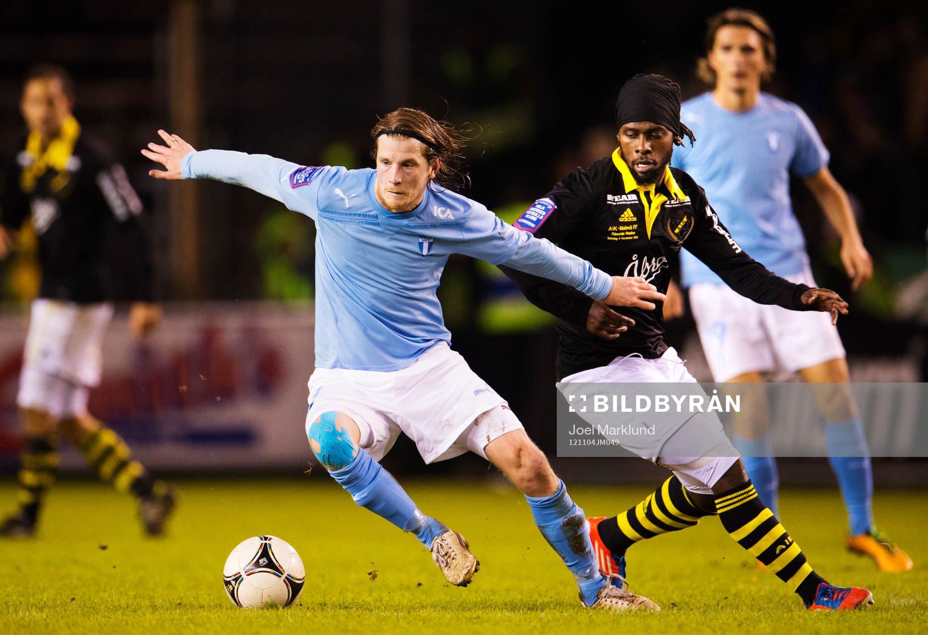 Erik Friberg, Malmö FF, och Martin Kayongo Mutumba, AIK