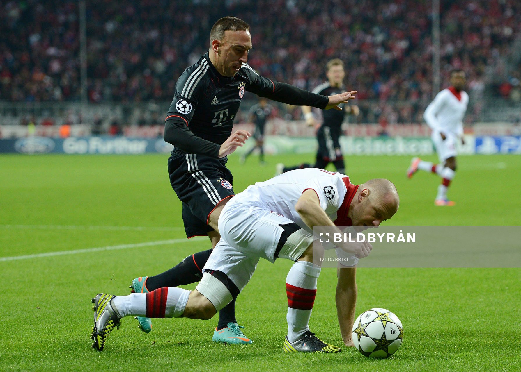 v.l. Franck Ribery (Bayern), Florent Balmont