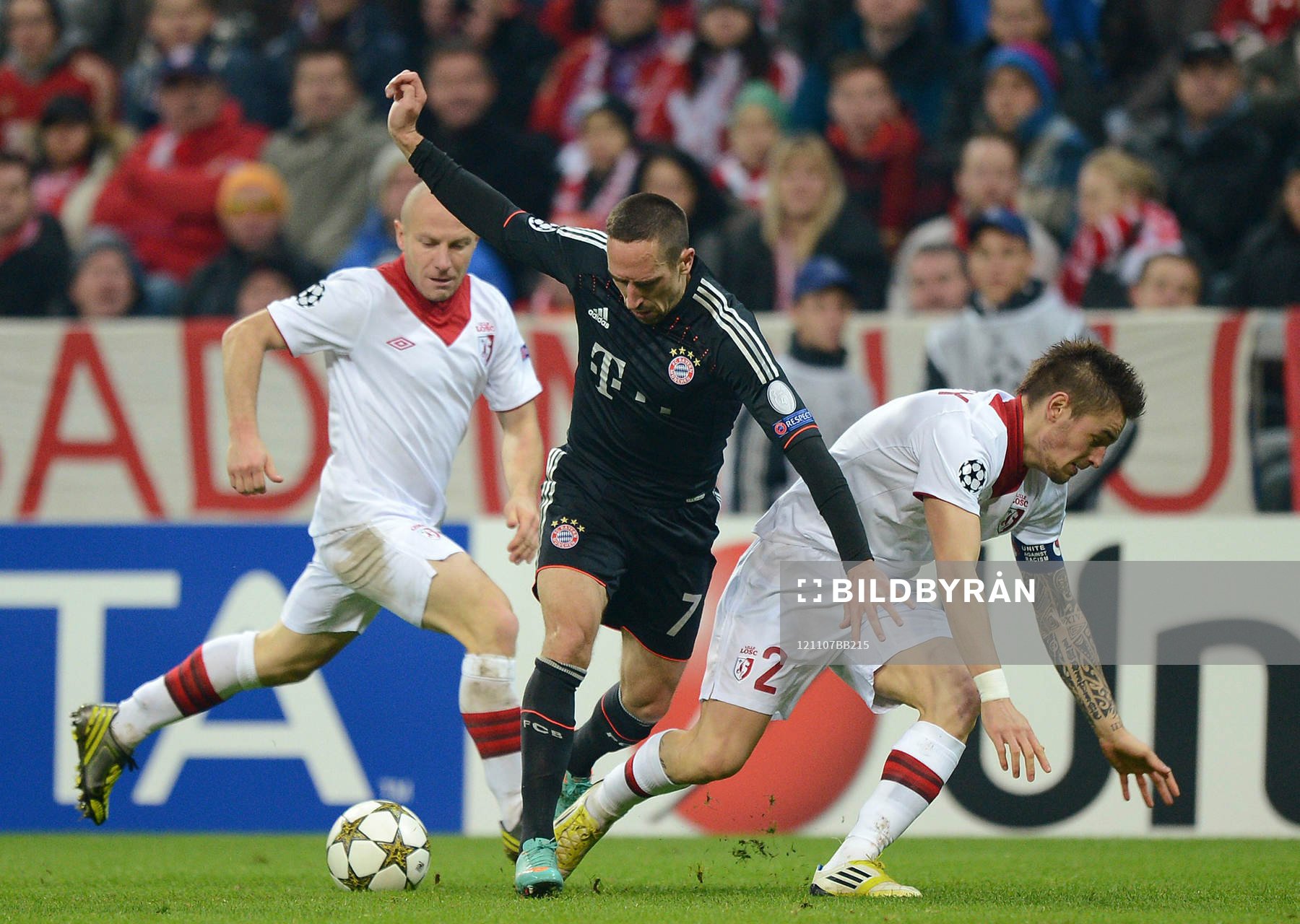 v.l. Florent Balmont, Franck Ribery (Bayern), Mathieu