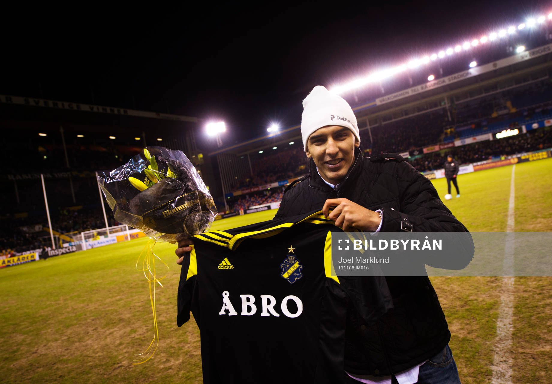 Nabil Bahoui presenterades i halvtid som ett av AIK:s