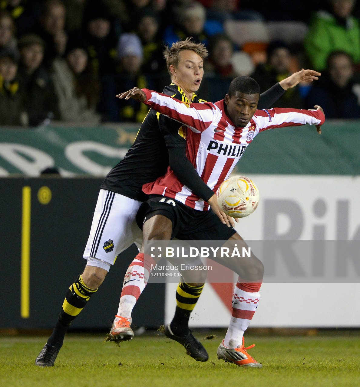 Viktor Lundberg, AIK och Gerorginio Wijnaldum, PSV