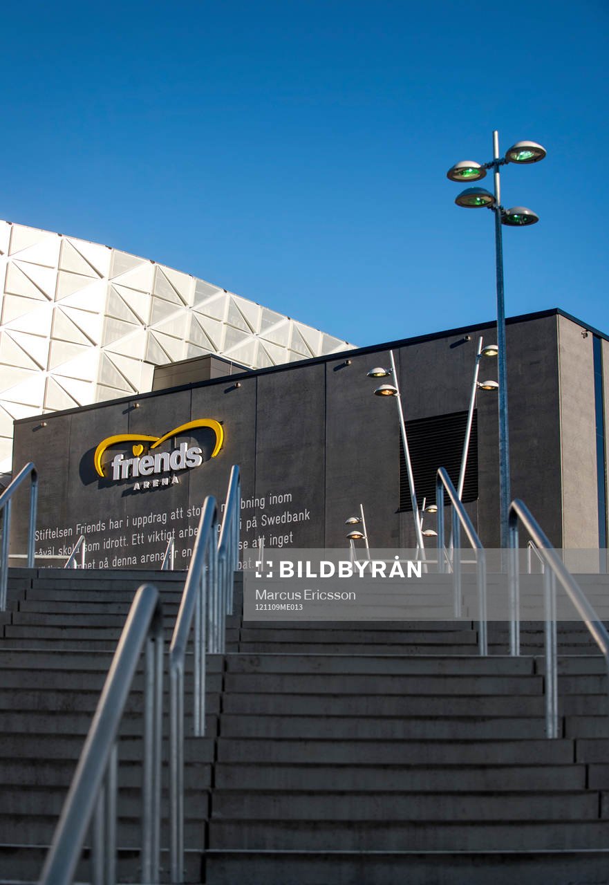 Fotboll, Nationalarenan Friends Arena: Sverige nya Nationalarena.