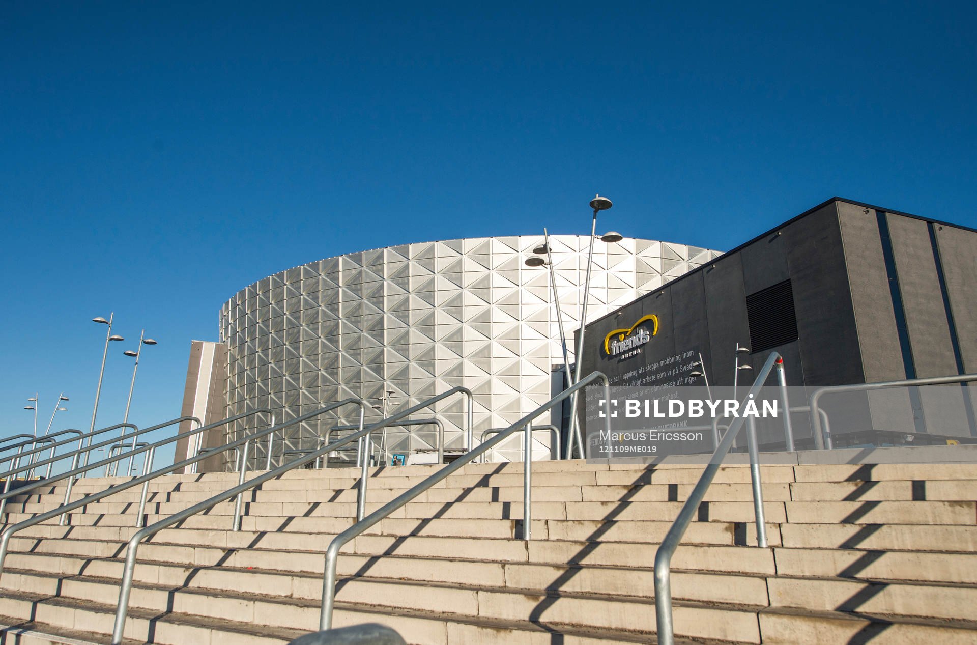 Fotboll, Nationalarenan Friends Arena: Sverige nya Nationalarena.