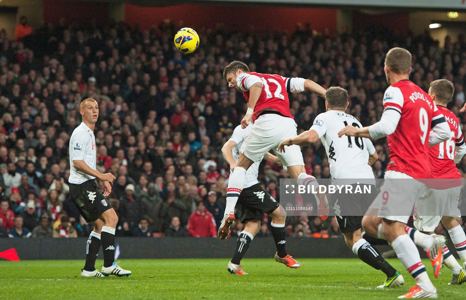 Football - Arsenal v Fulham - Barclays Premier League -