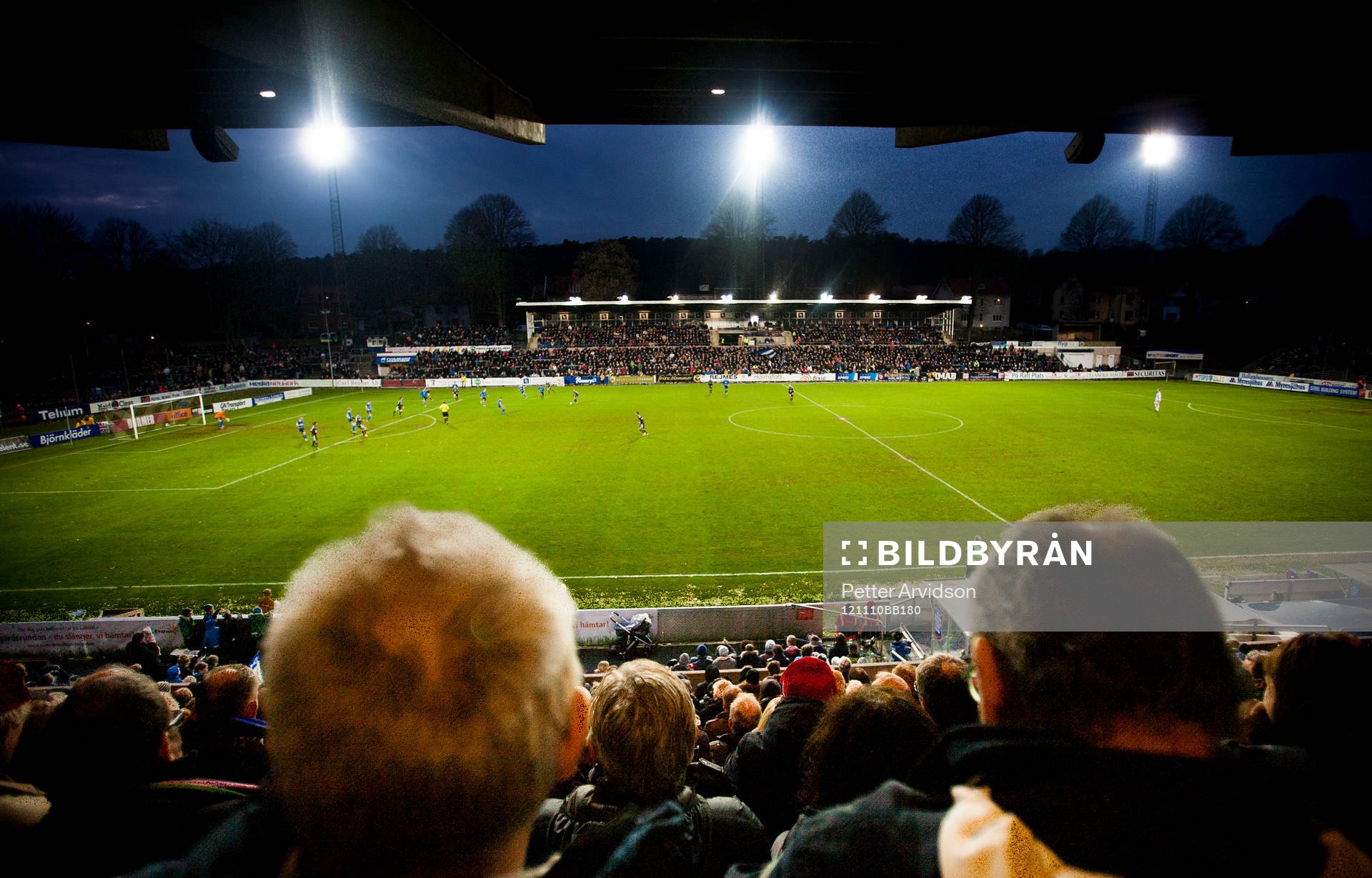 Fotboll, kval till Allsvenskan, Halmstad - GIF Sundsvall: Örjans vall.