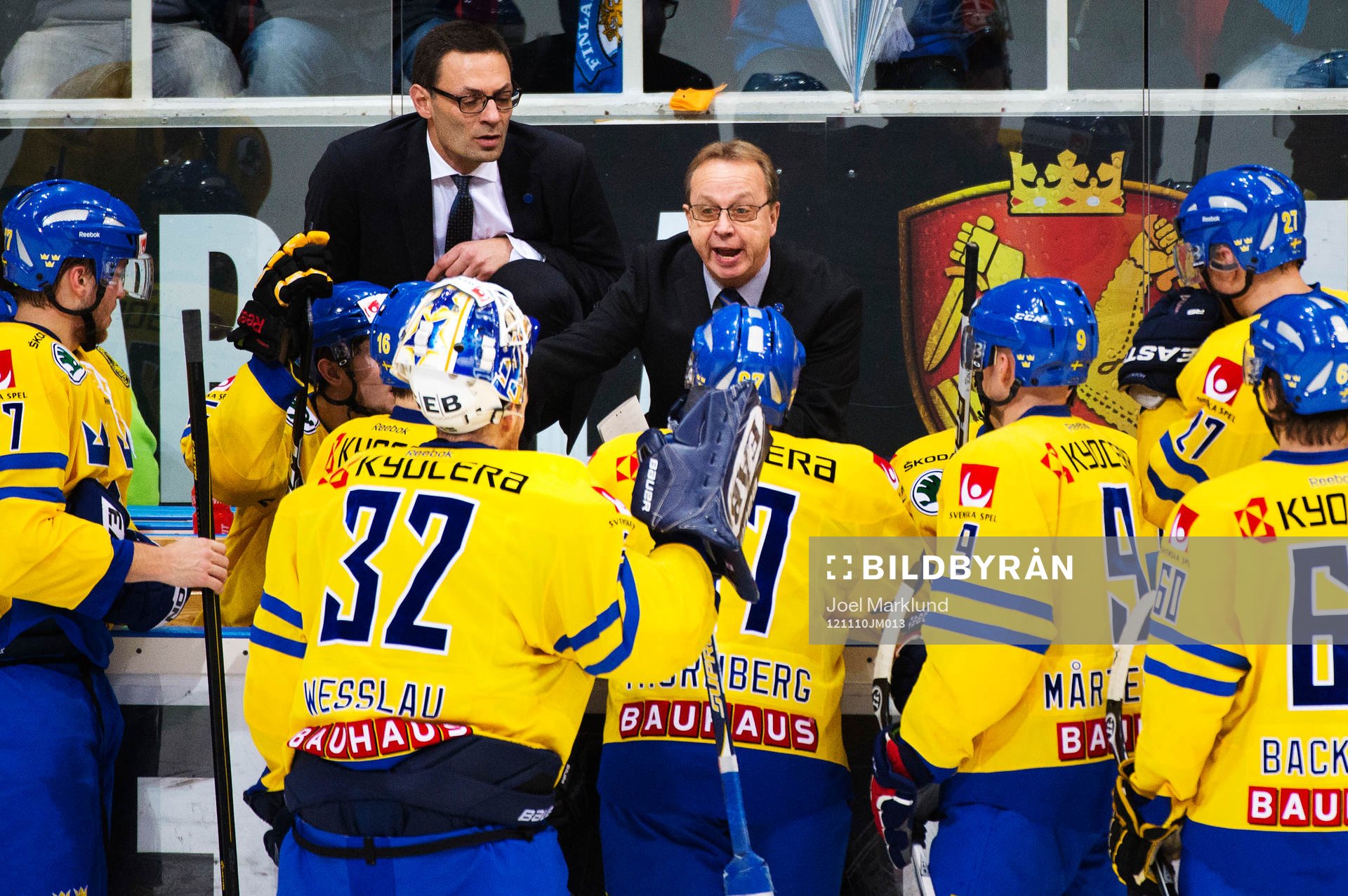 Pär Mårts, förbundskapten, Sverige, manar på spelarna