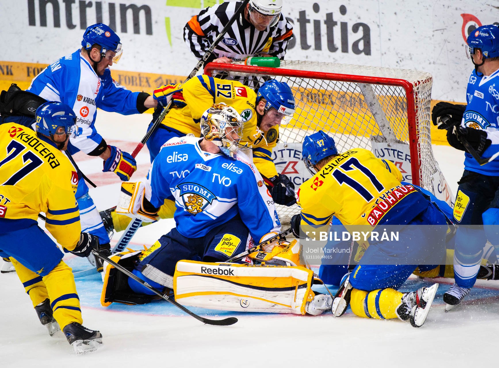 Gabriel Landeskog och Carl Söderberg, Sverige, oroar