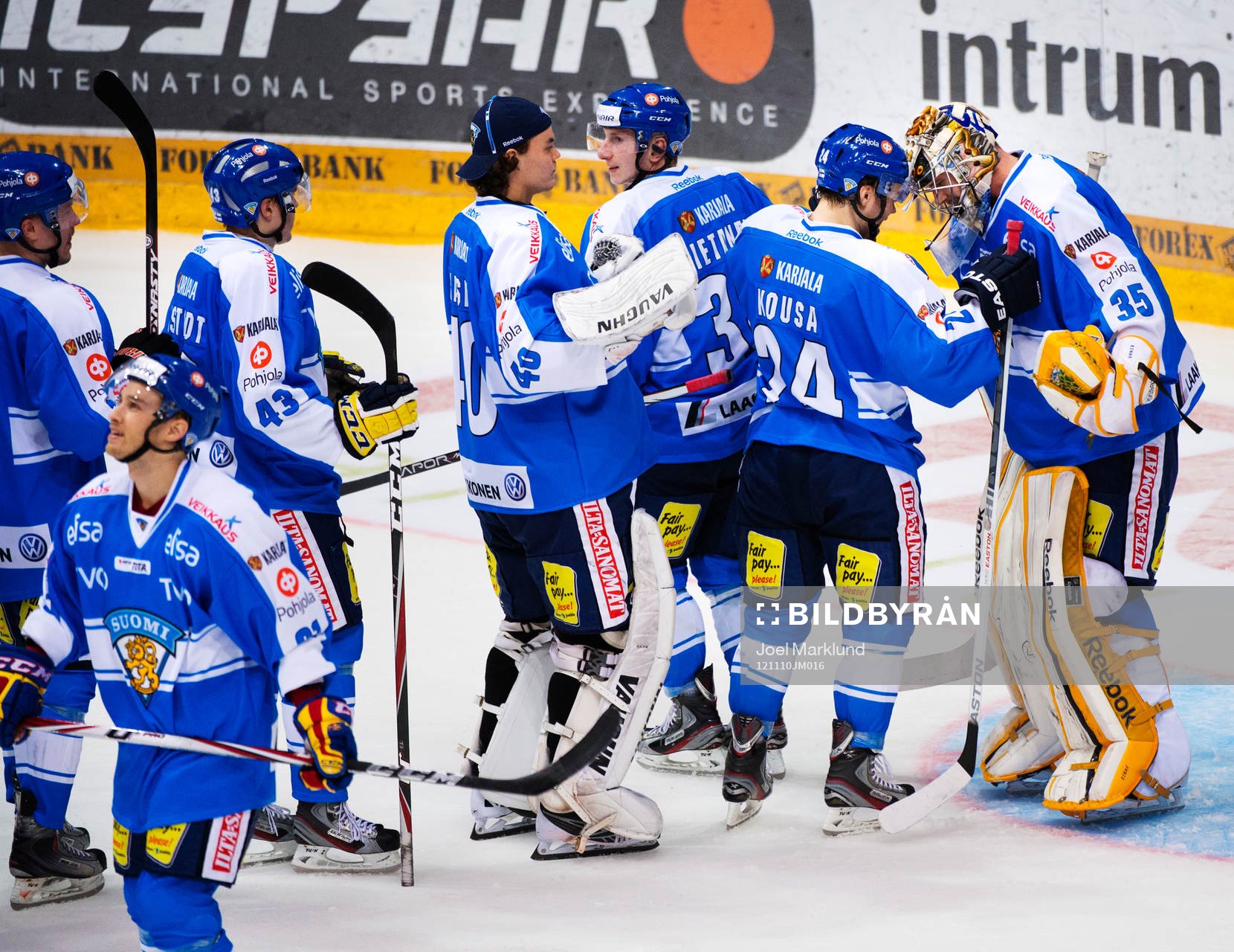 De finska spelarna visar glädje