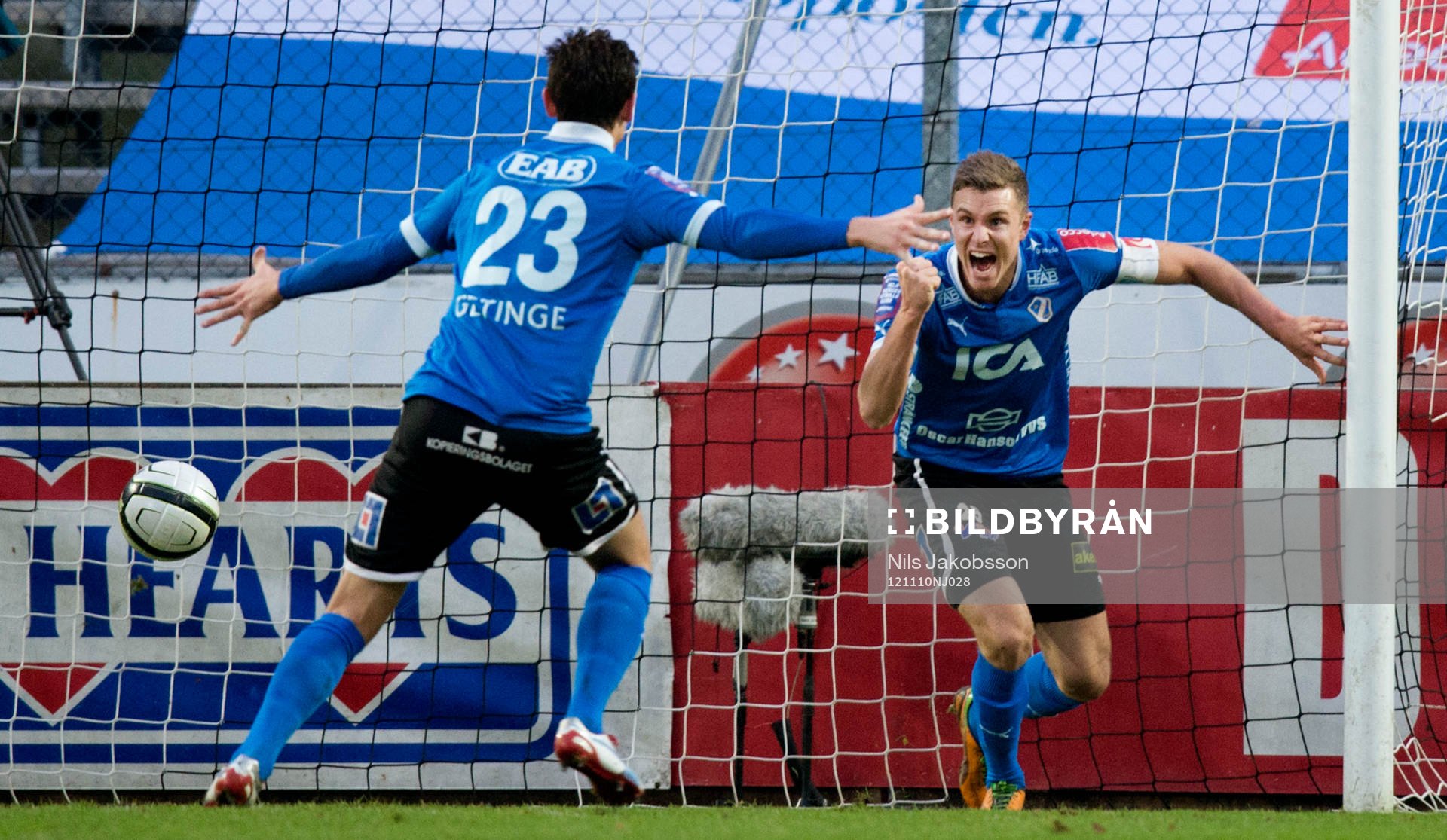 Marcus Antonsson, Richard Magyar, jublar vid 2-0