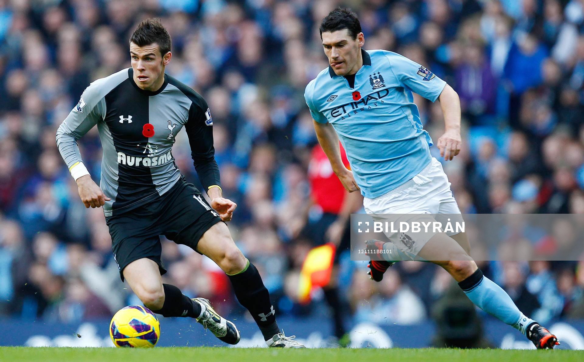 Football - Manchester City v Tottenham Hotspur - Barclays