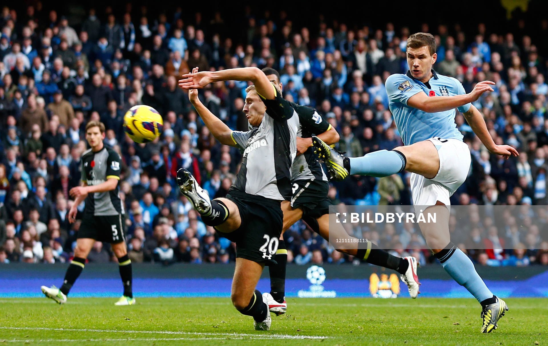 l - Manchester City v Tottenham Hotspur - Barclays Premier