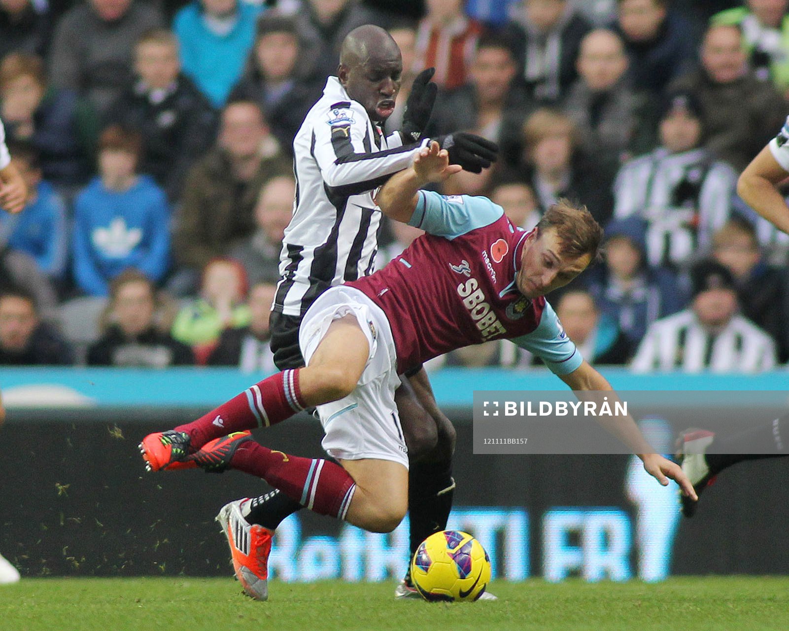 Football - Newcastle United v West Ham United - Barclays