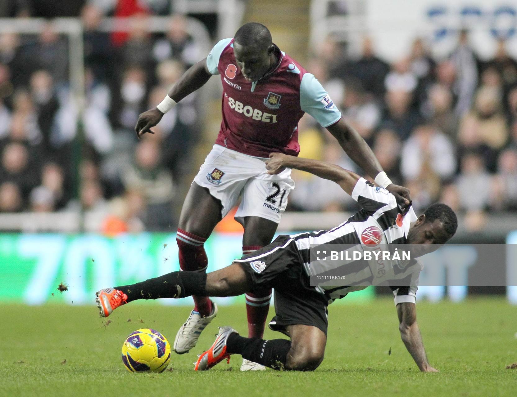 Football - Newcastle United v West Ham United - Barclays