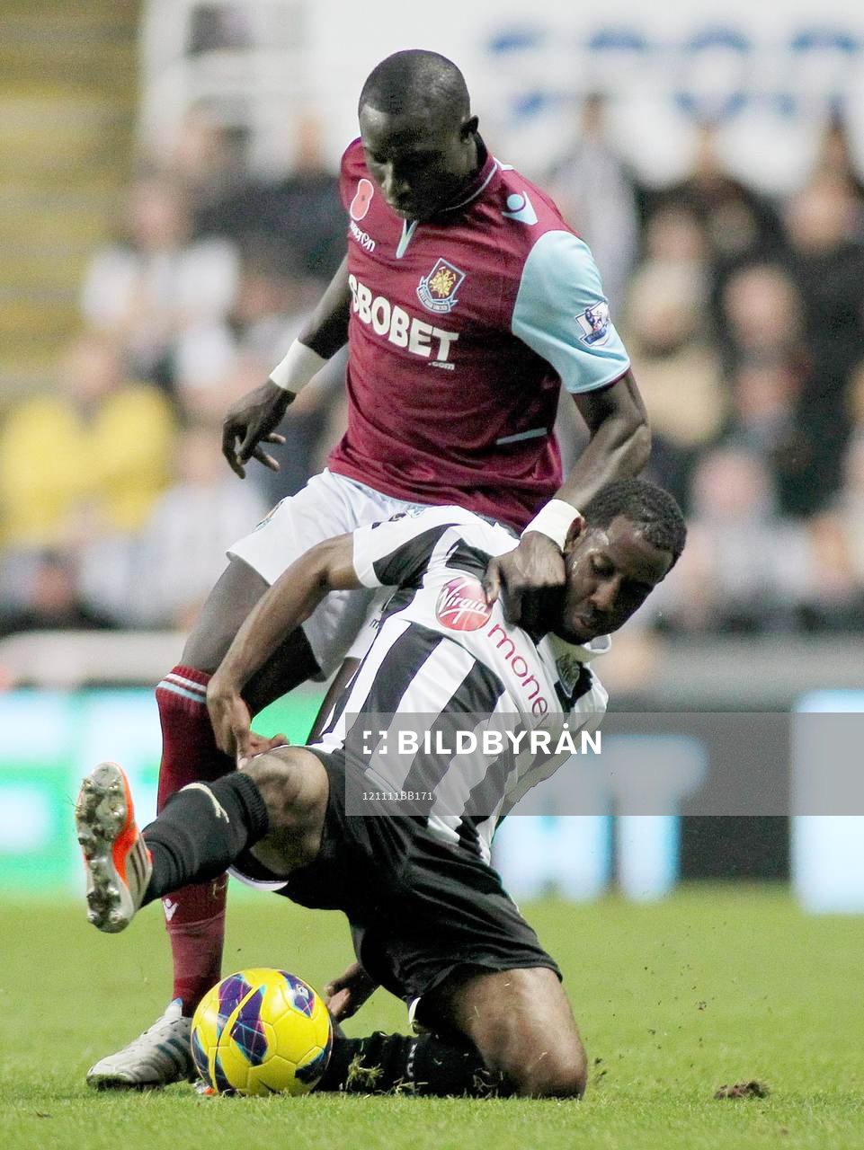 Football - Newcastle United v West Ham United - Barclays