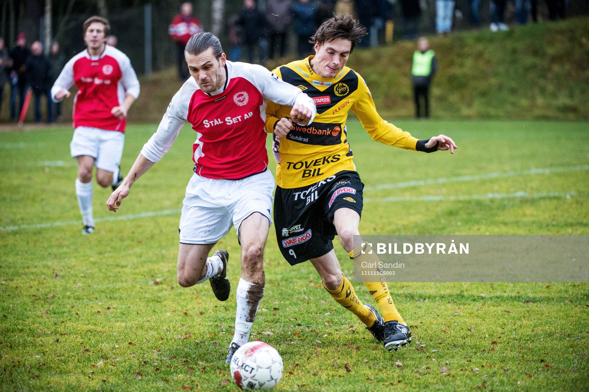 Fotboll, Svenska Cupen, Hovslätt - Elfsborg: John Karlsson, Hovslätt, Lasse Nilsson, Elfsborg.