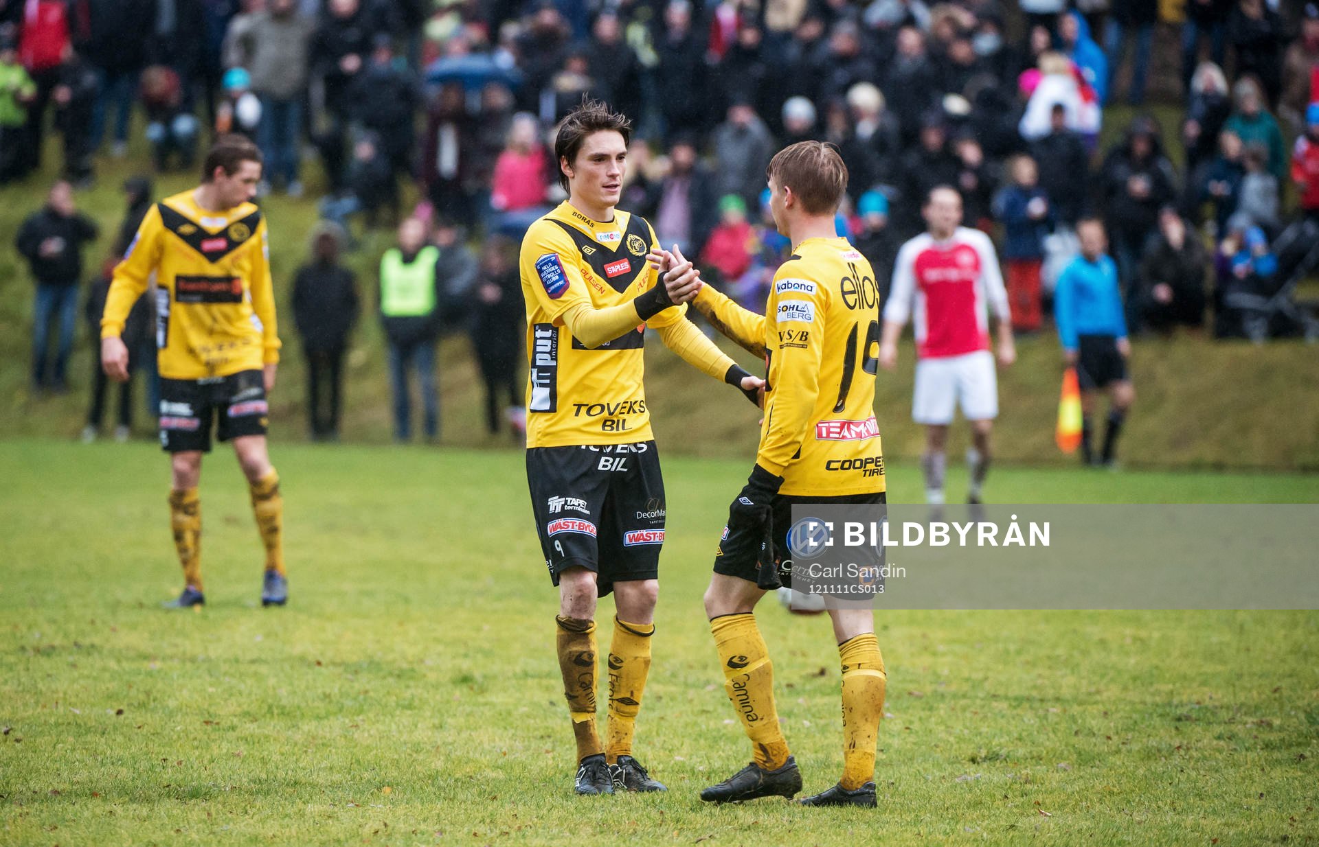 Lasse Nilsson, gratulerar Simon Hedlund, Elfsborg