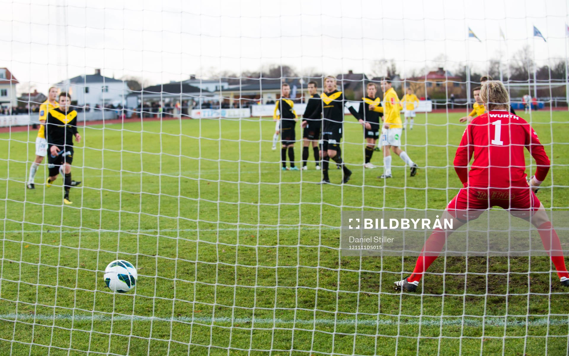 Falkenberg gör 2-1 bakom Jacob Rinne, målvakt BK Forward