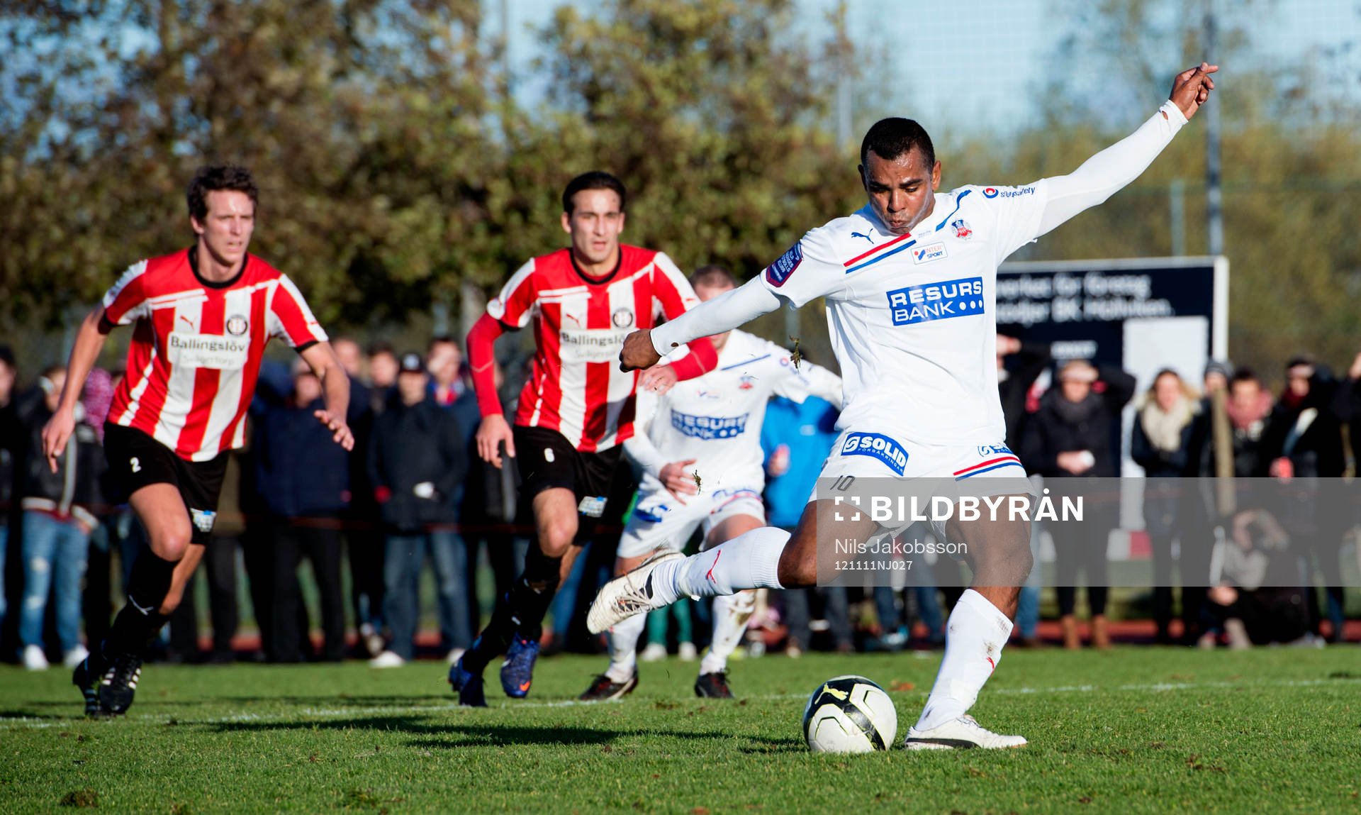 Alvaro Santos, Helsingborg slår in en straff till 1-1