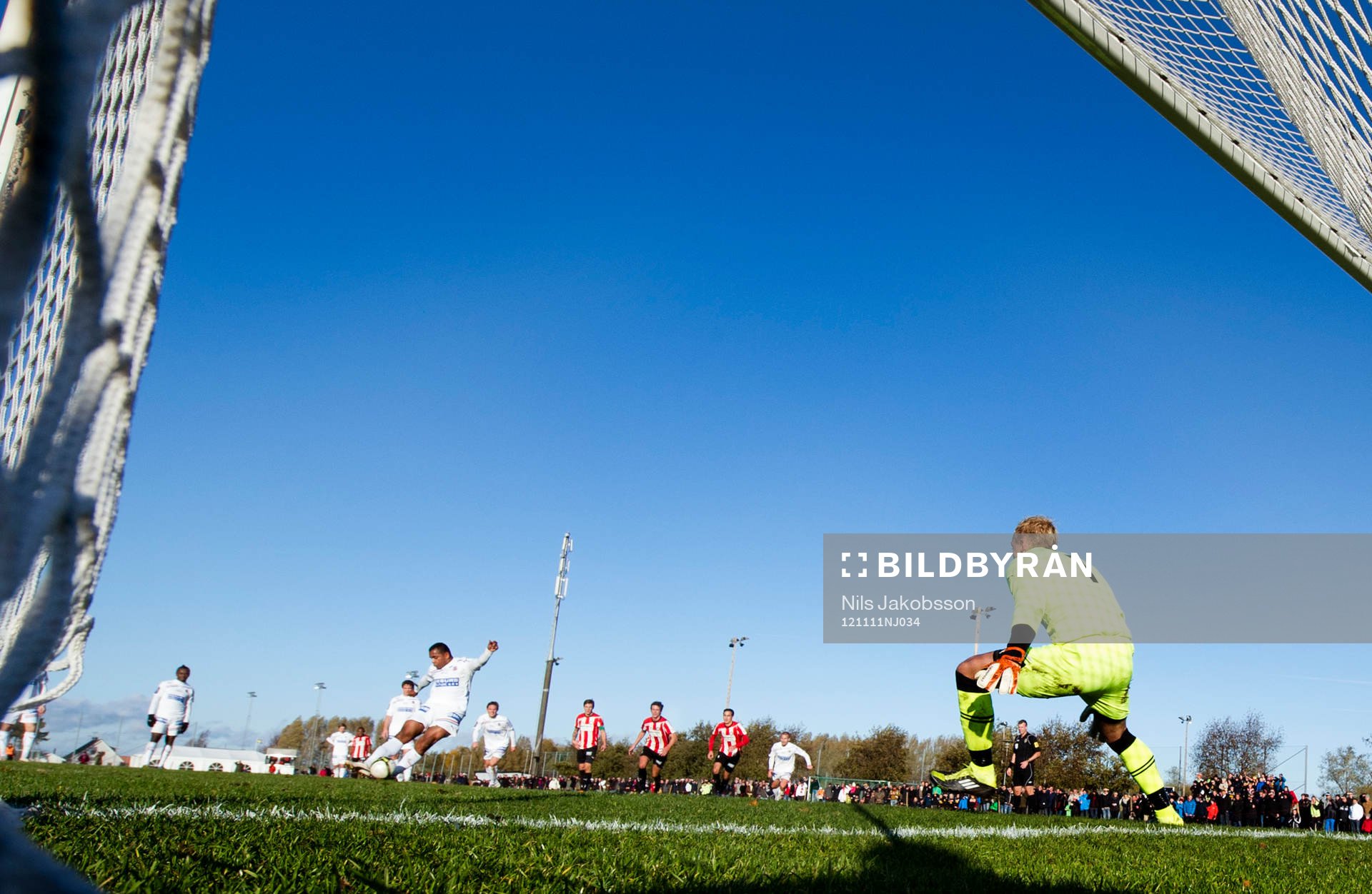 Alvaro Santos, Helsingborg slår in en straff till 1-1