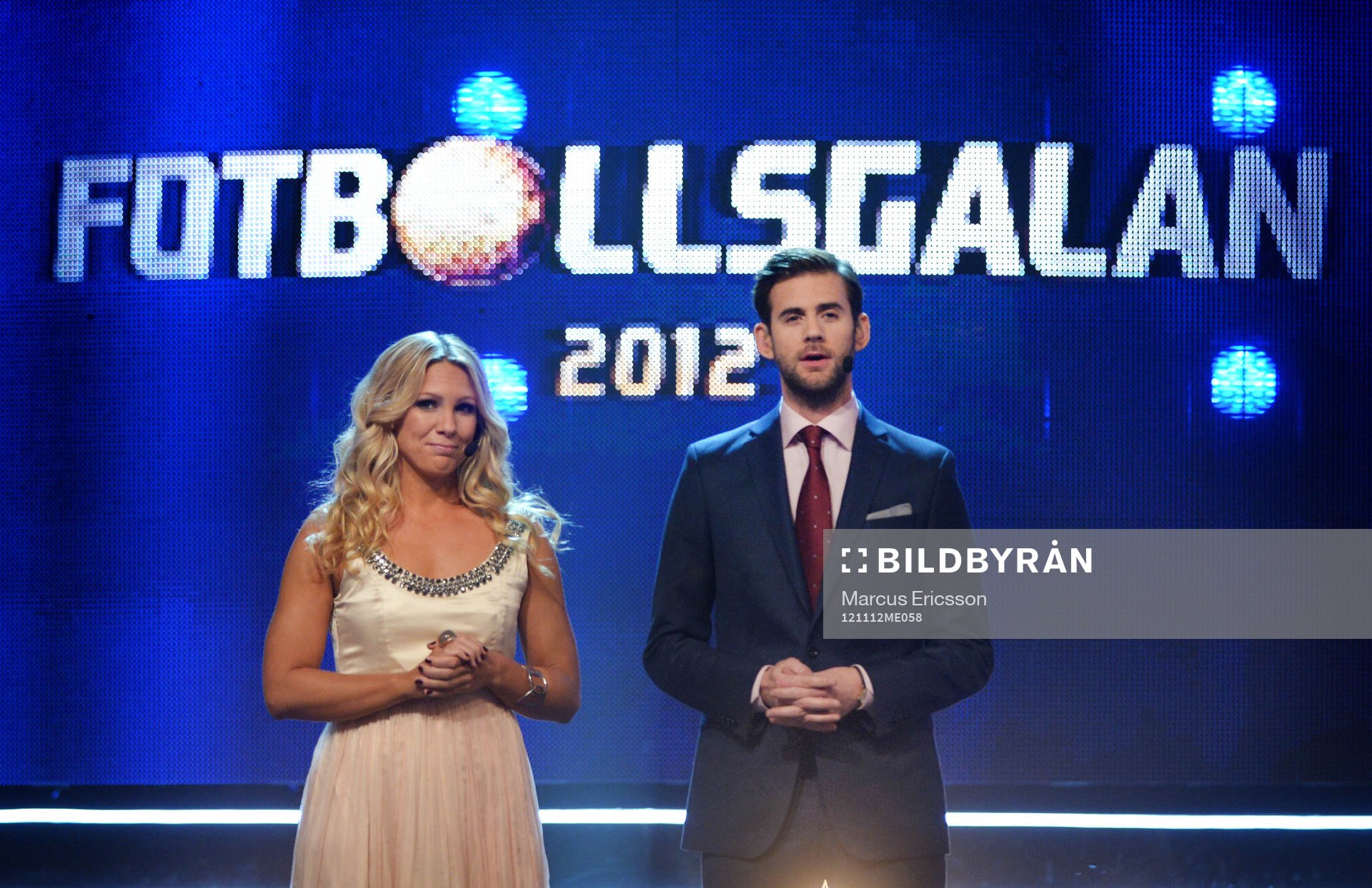 kvällens värdpar Anna Brolin och Pär Lernström