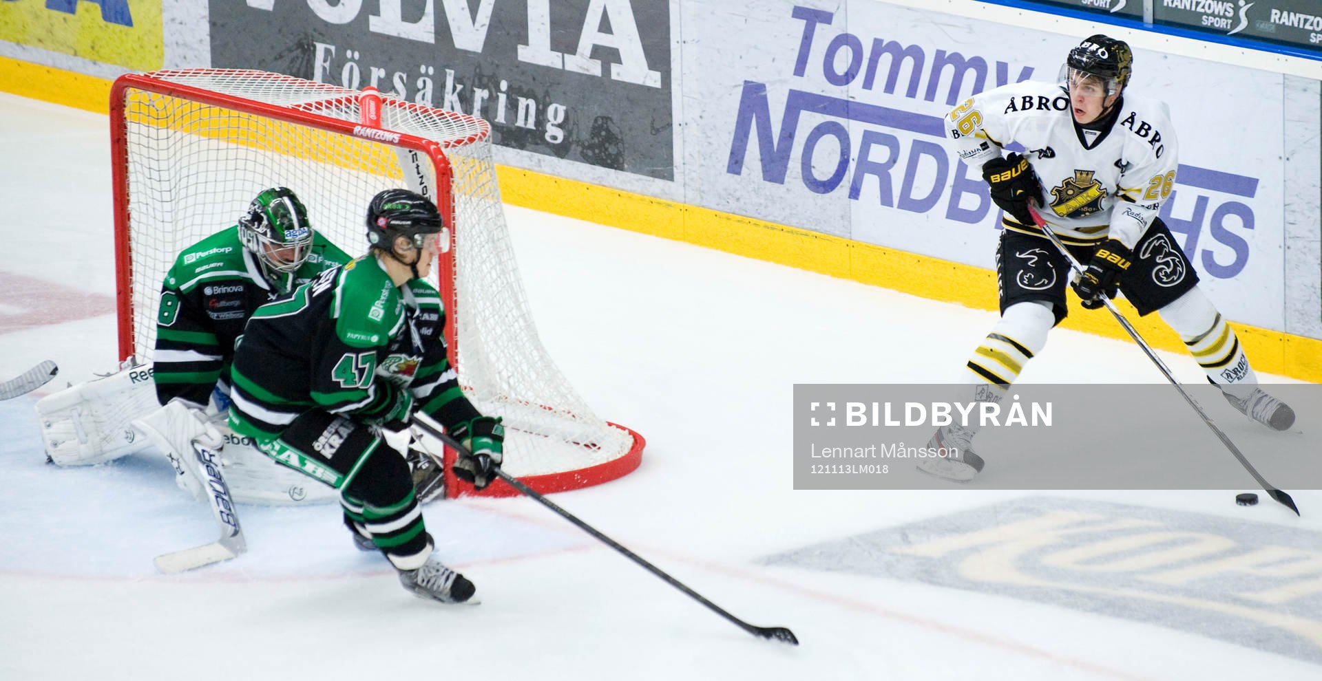 AIK hade svårt komma in i boxen, här Mattias Janmark, AIK
