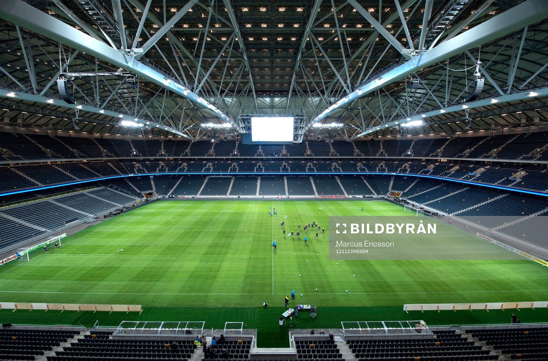 Landslaget tränar på Friends Arena