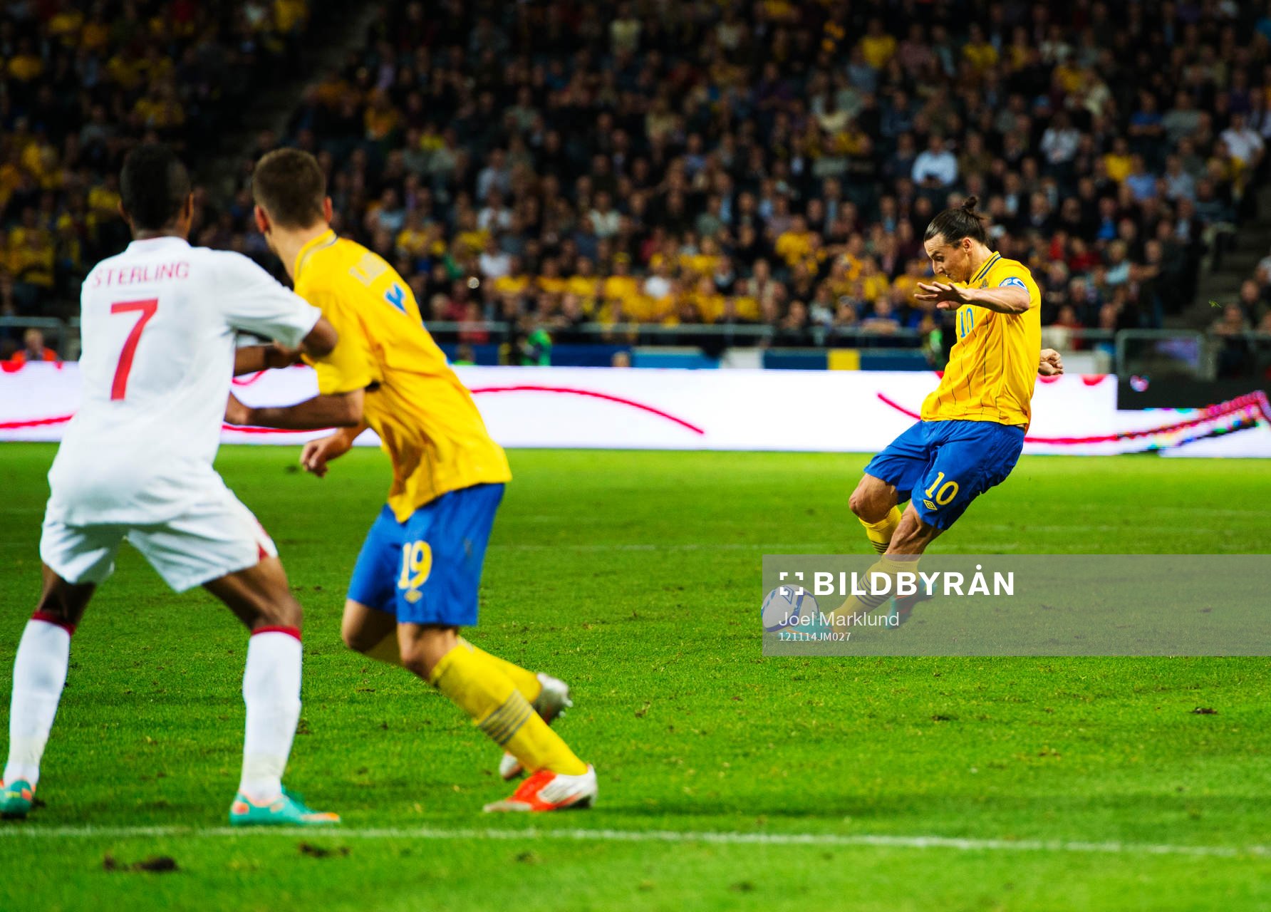 Zlatan Ibrahimovic, Sverige, skjuter in 3-2 på frispark