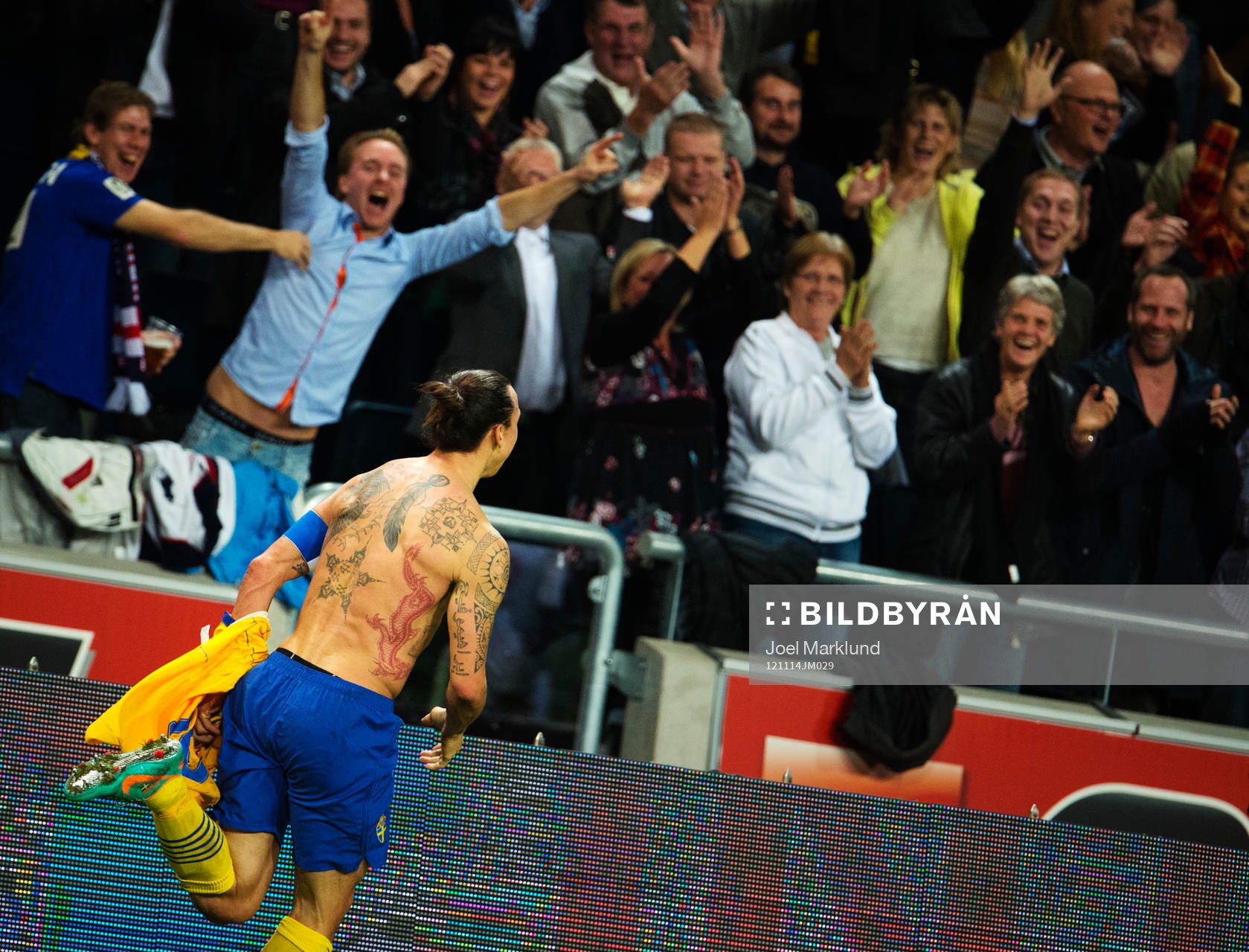 Zlatan Ibrahimovic, Sverige, jublar