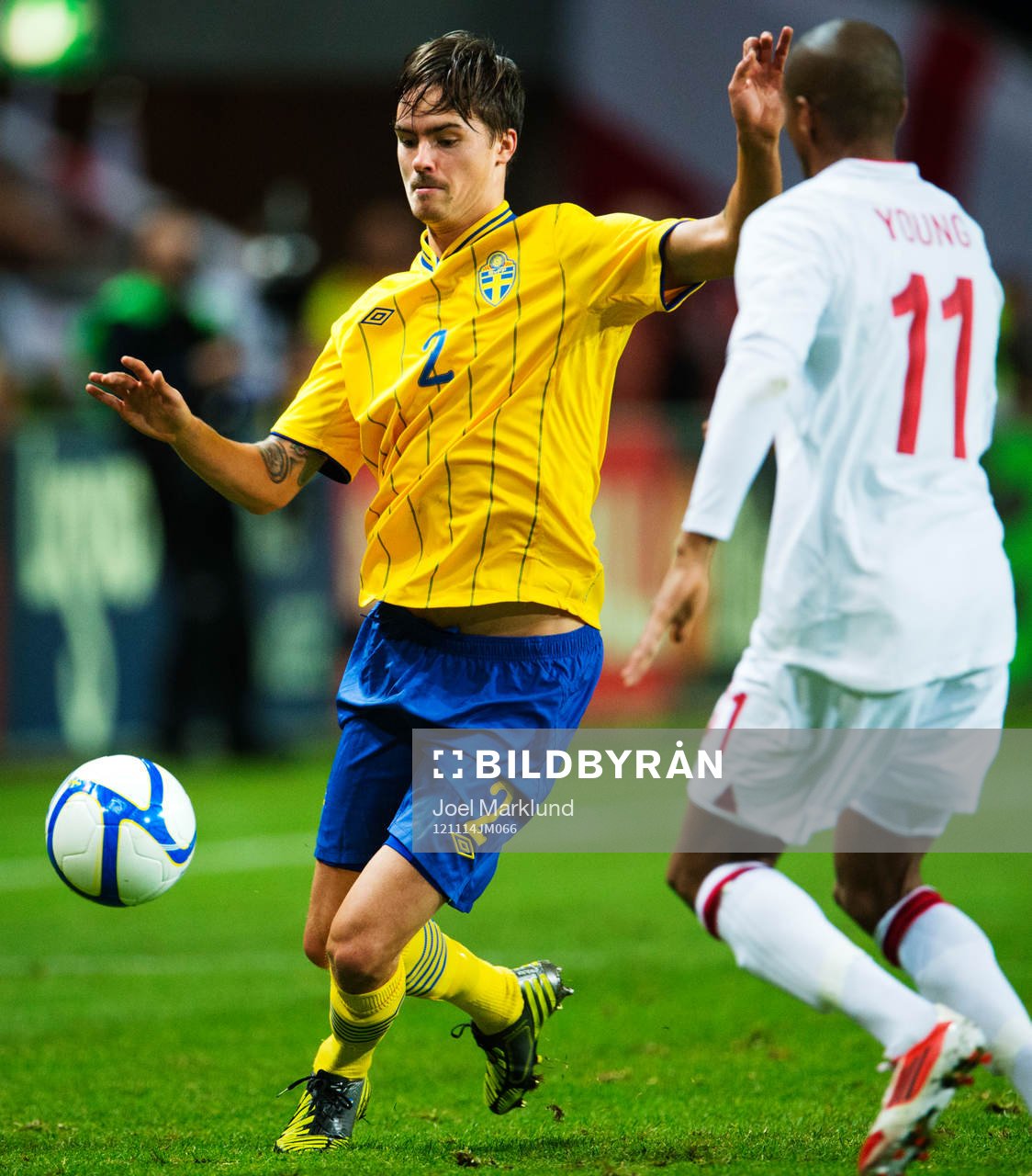 Mikael Lustig, Sverige