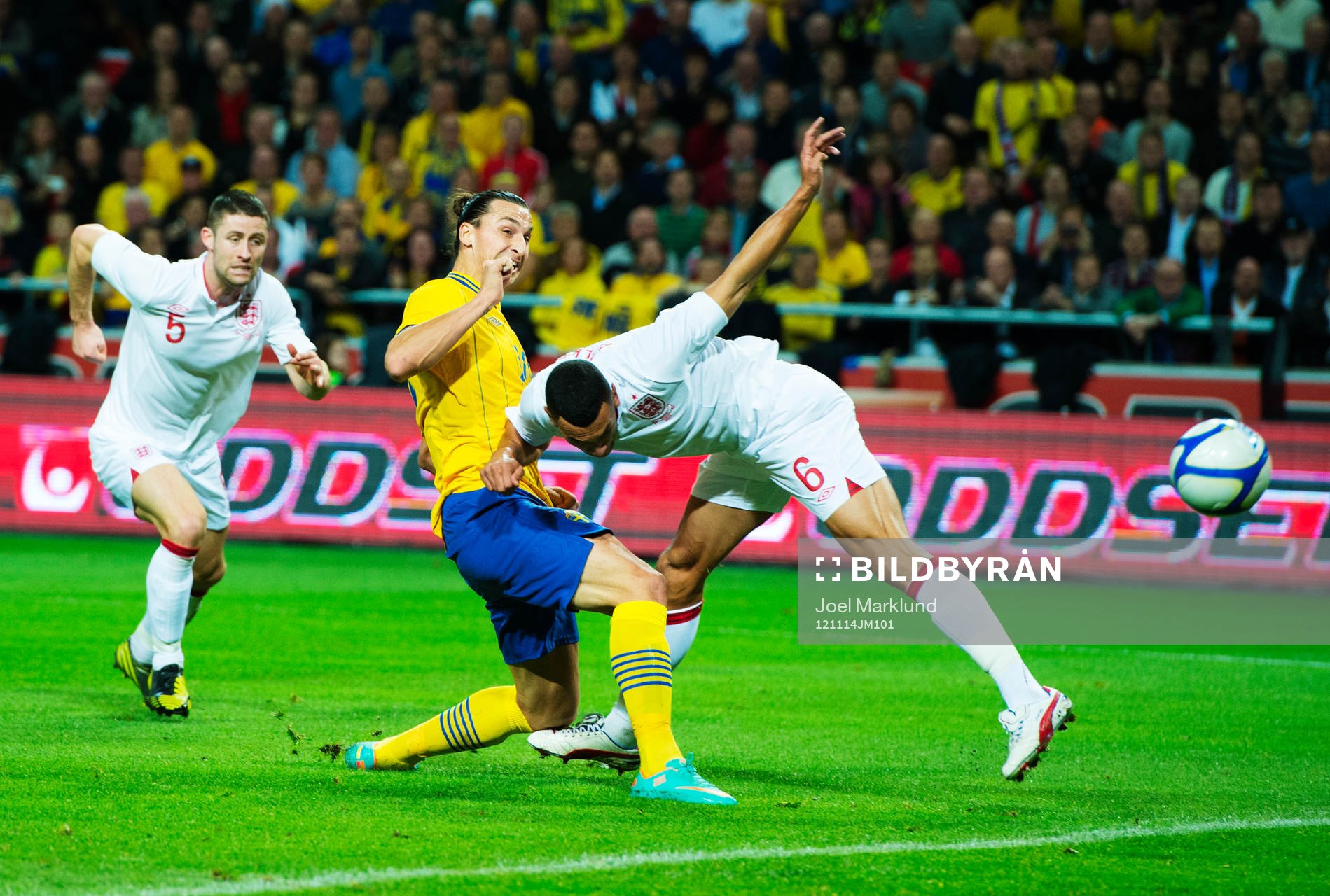 Zlatan Ibrahimovic, Sverige, skjuter in 1-0