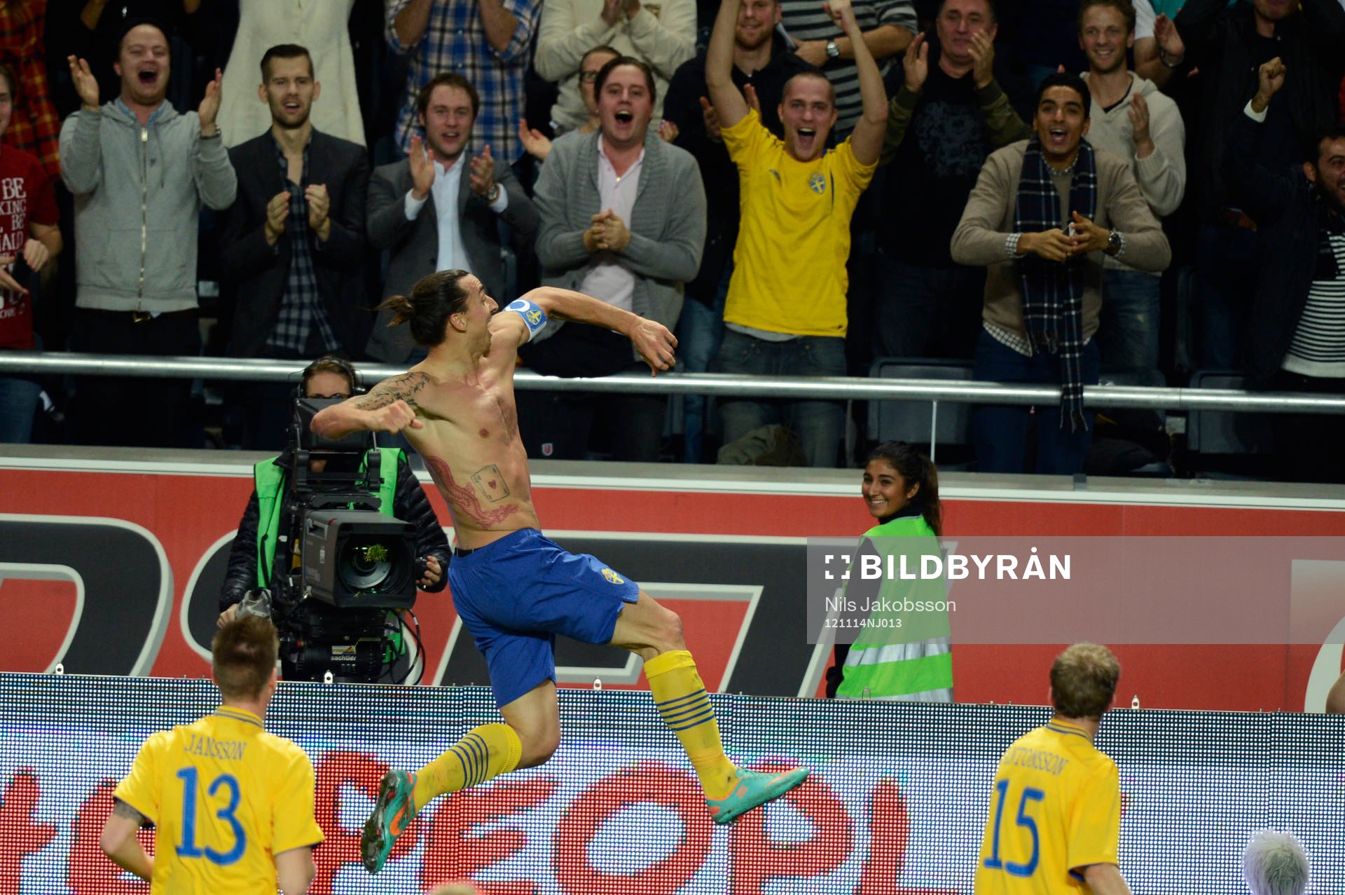 Zlatan Ibrahimovic, Sverige, gör 4-2, jubel