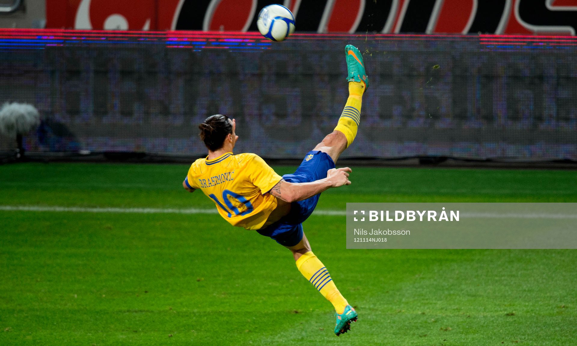 Zlatan Ibrahimovic, Sverige gör ett konstmål till 4-2
