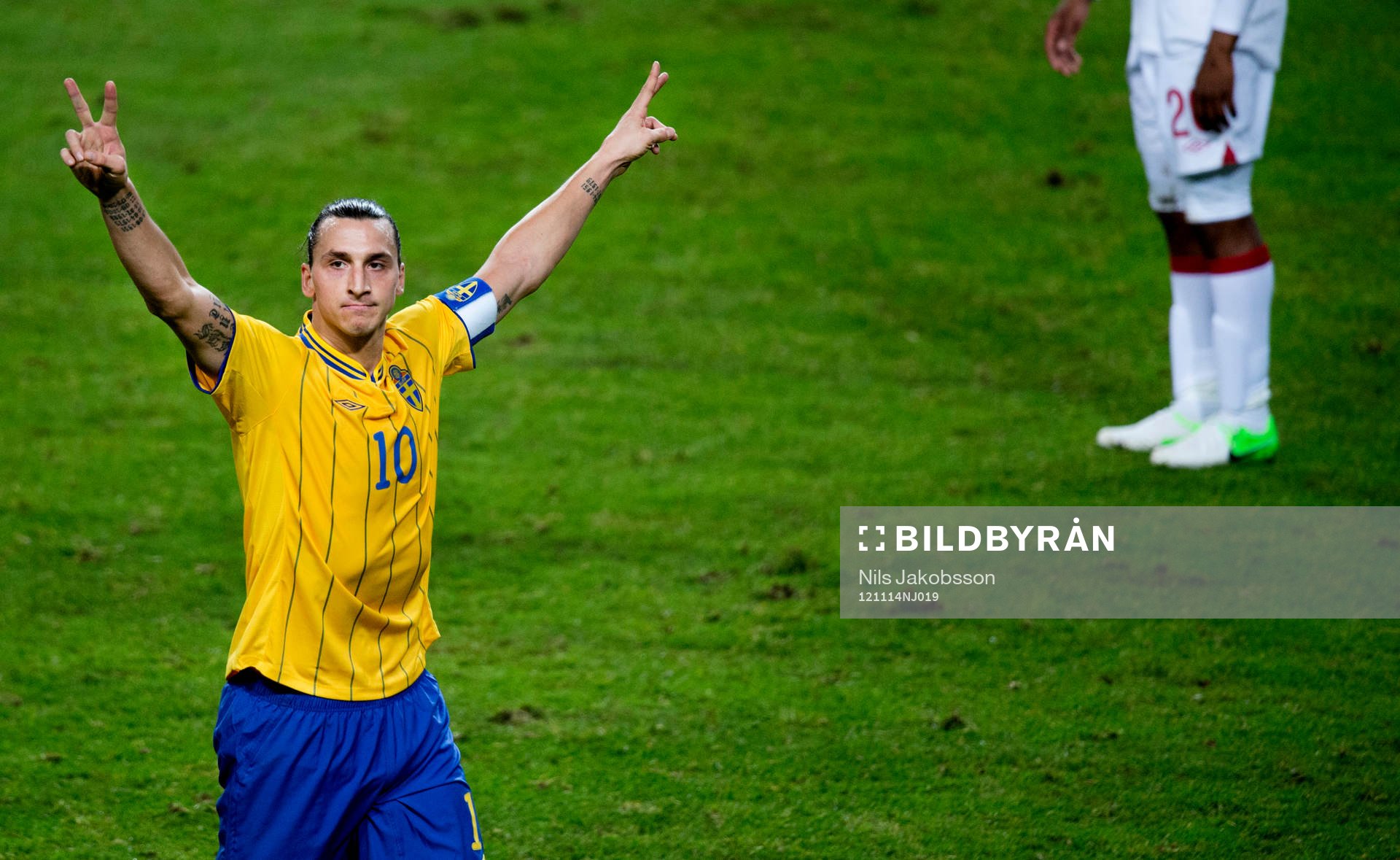 Zlatan Ibrahimovic, Sverige slår in en frispark till 3-2
